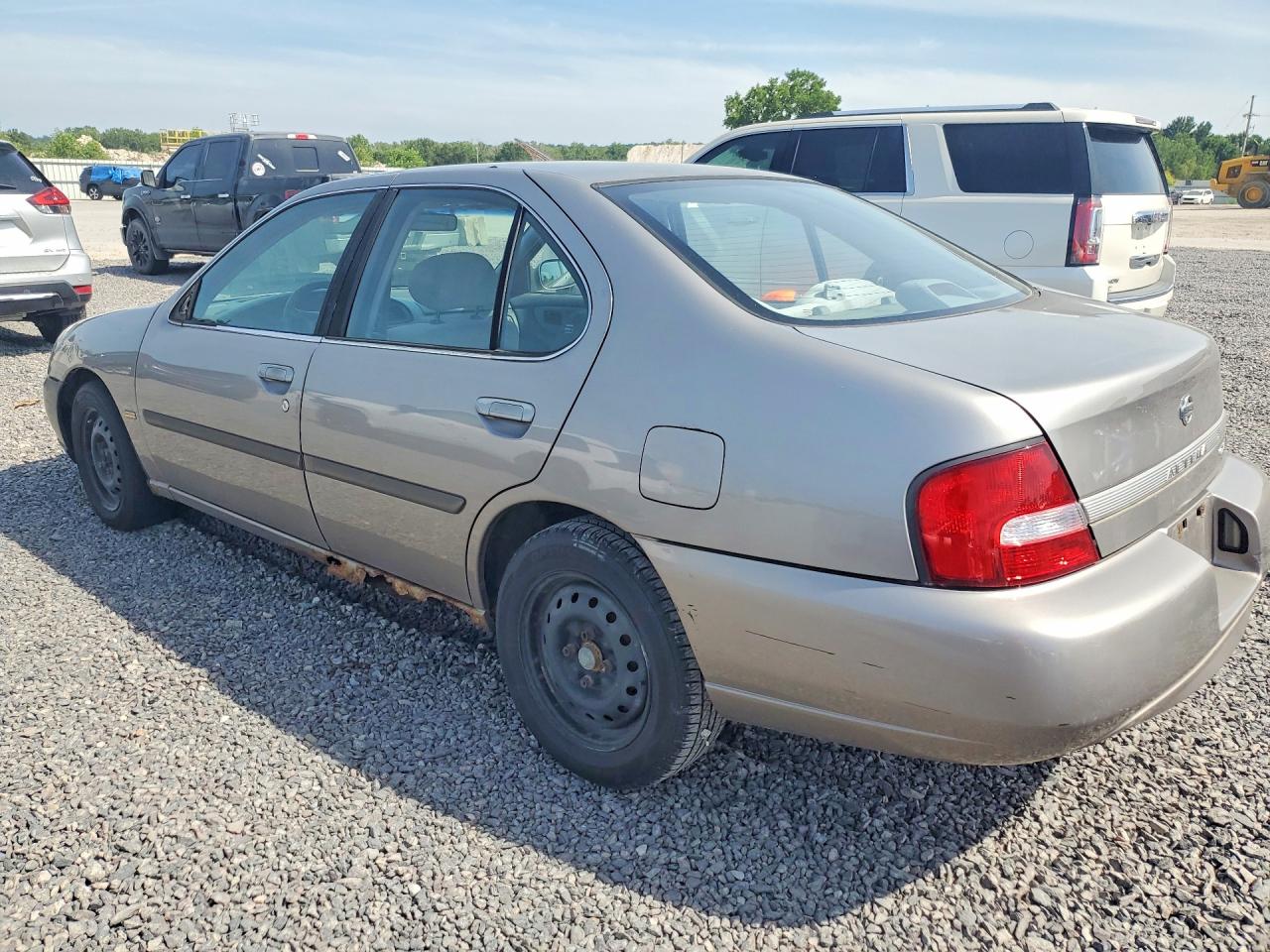 2001 Nissan Altima Xe Gray vin: 1N4DL01D61C142871
