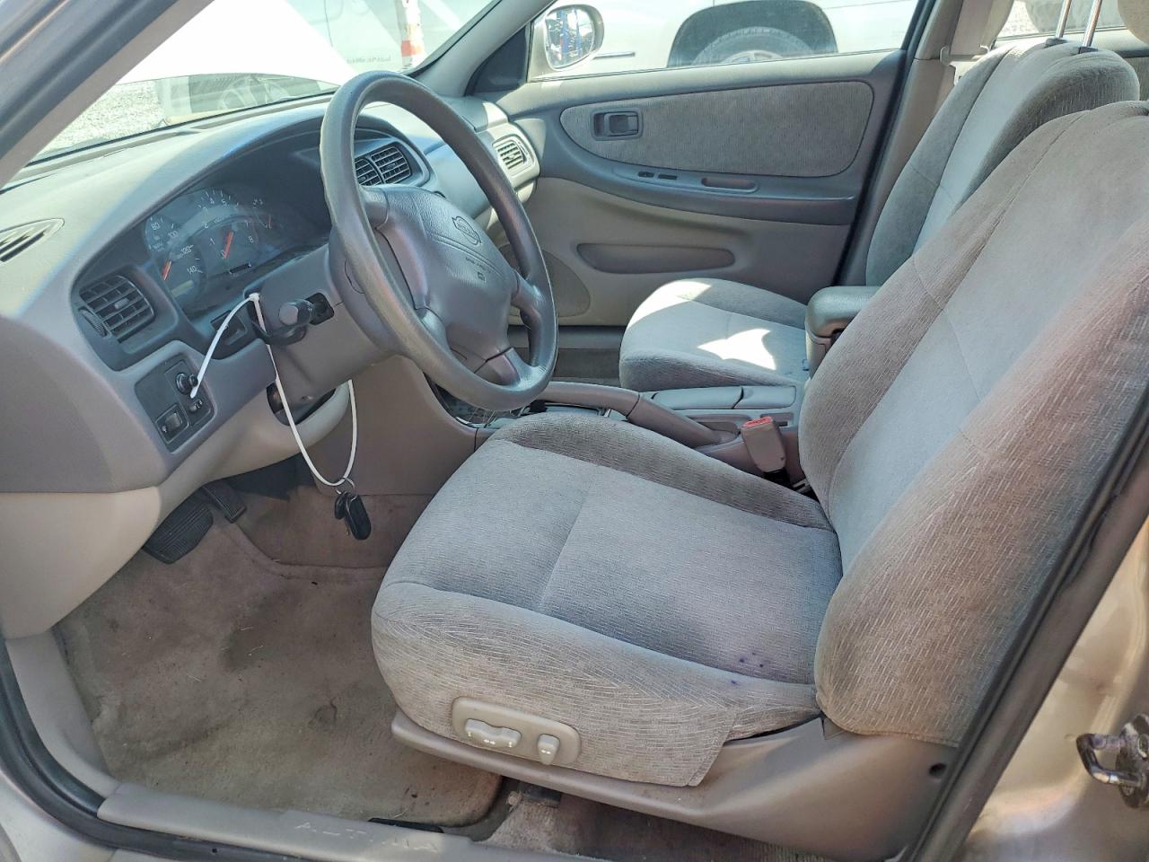 2001 Nissan Altima Xe Gray vin: 1N4DL01D61C142871