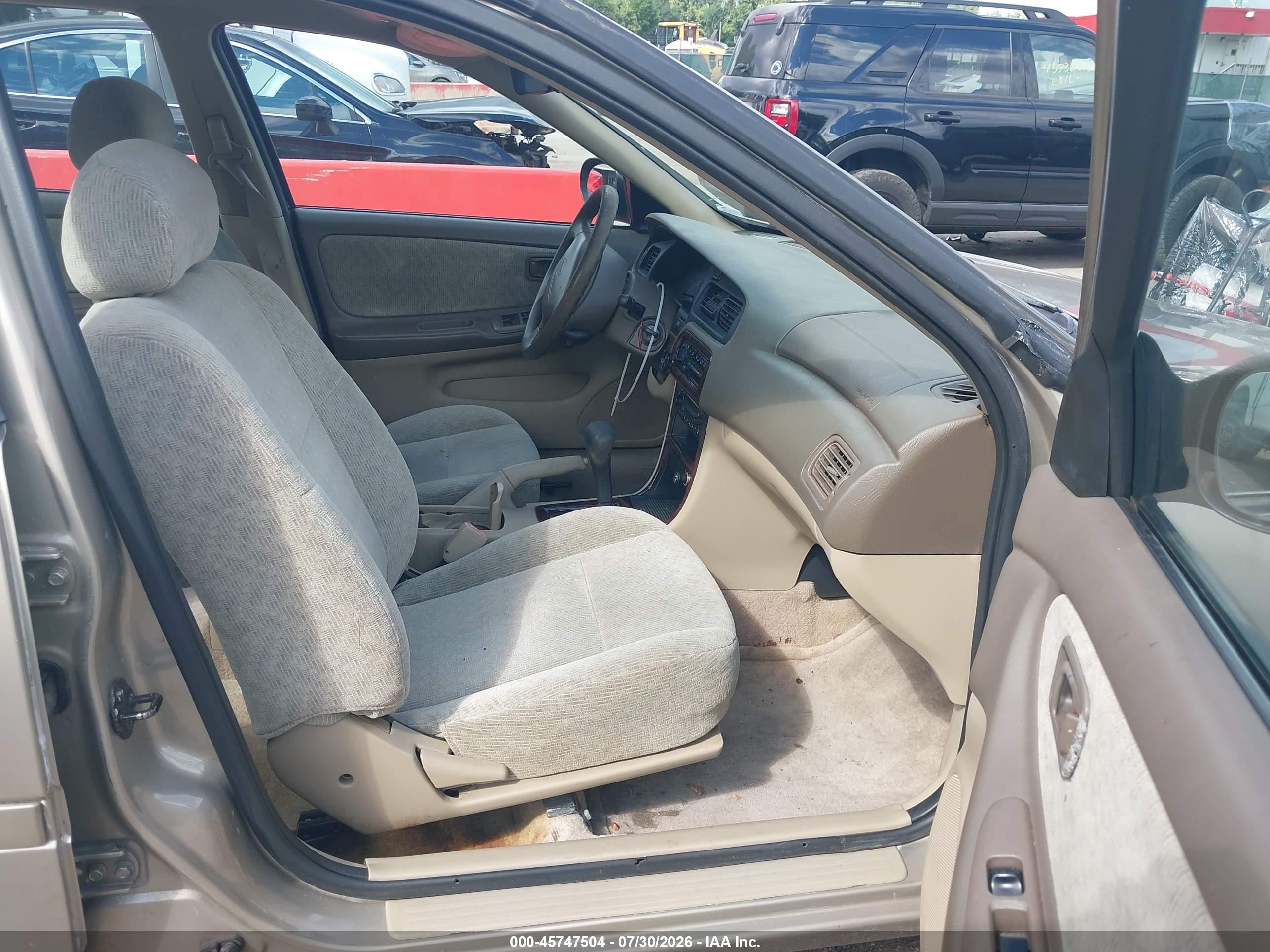 2001 Nissan Altima Gxe Gold vin: 1N4DL01D61C172999