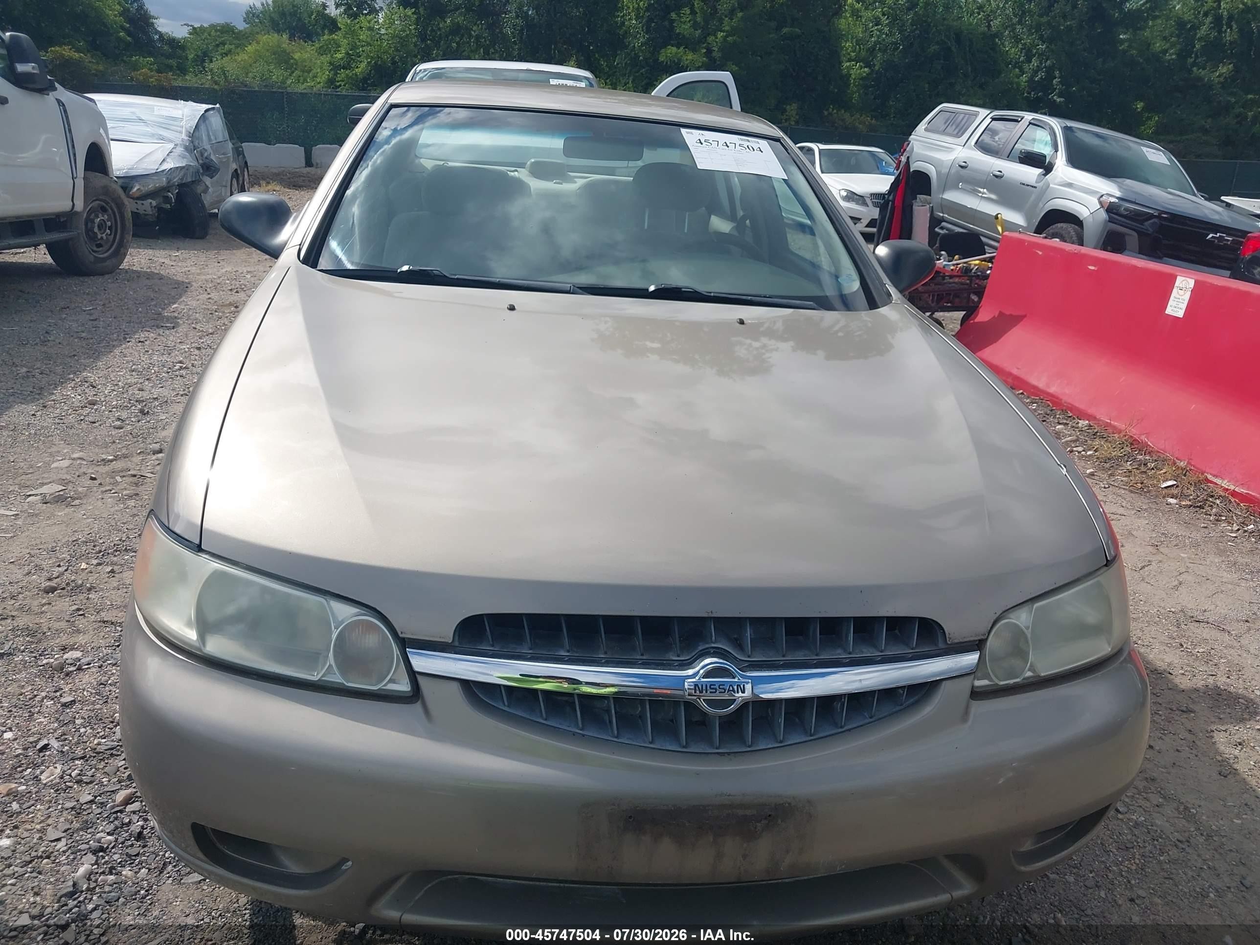 2001 Nissan Altima Gxe Gold vin: 1N4DL01D61C172999
