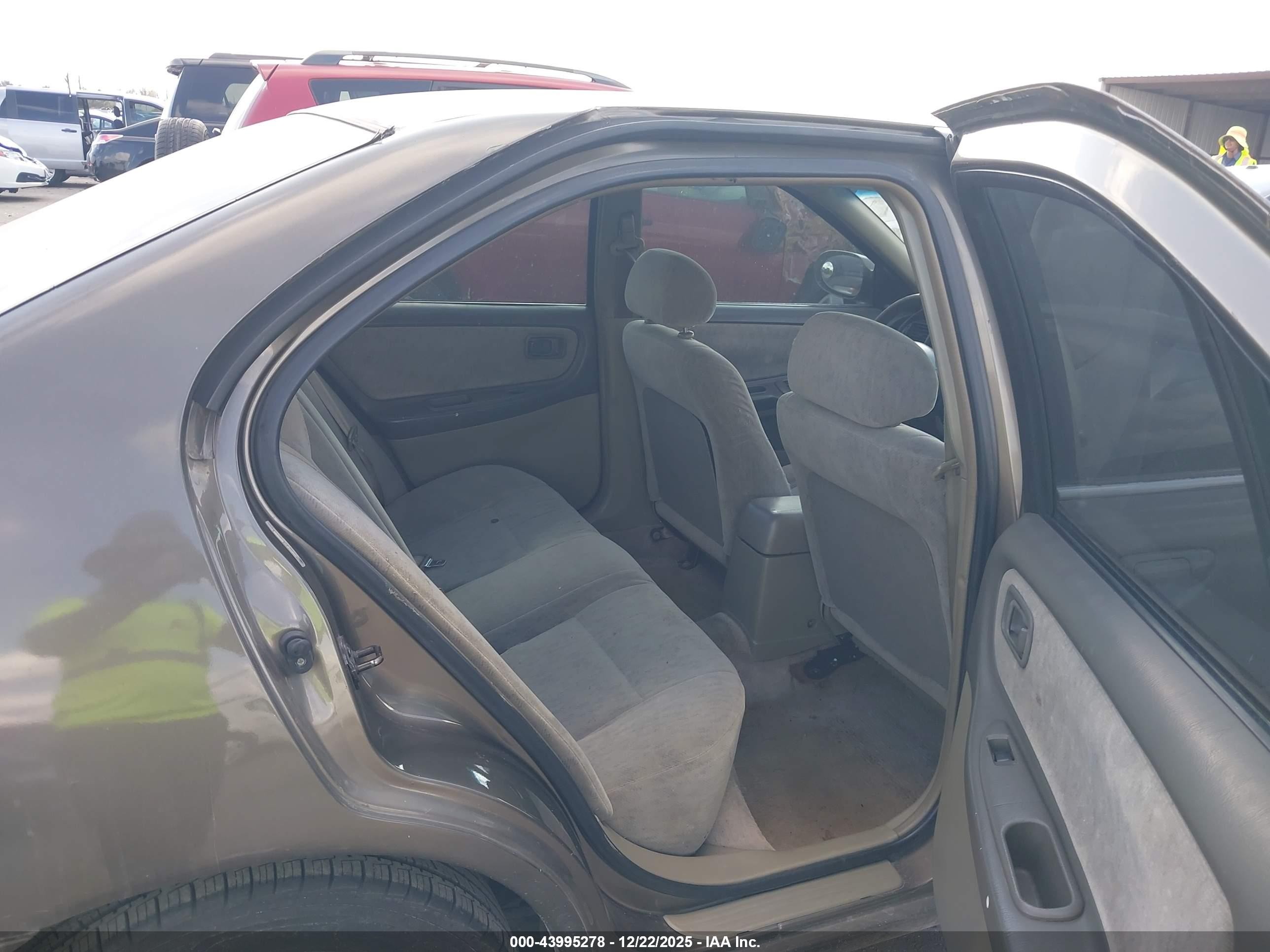 1999 Nissan Altima Gle/gxe/se/se-l/xe Gray vin: 1N4DL01D7XC163480