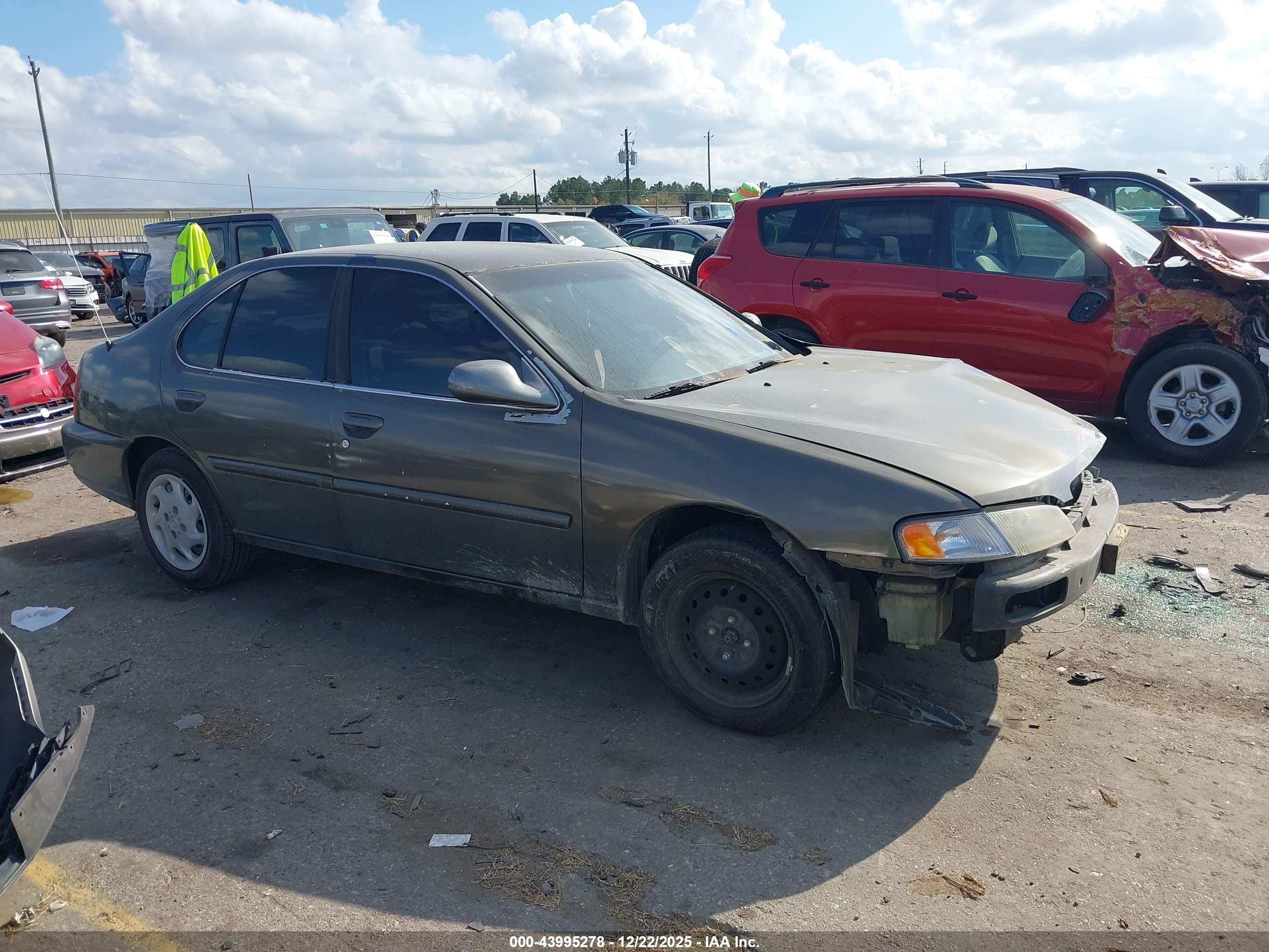 1999 Nissan Altima Gle/gxe/se/se-l/xe Gray vin: 1N4DL01D7XC163480