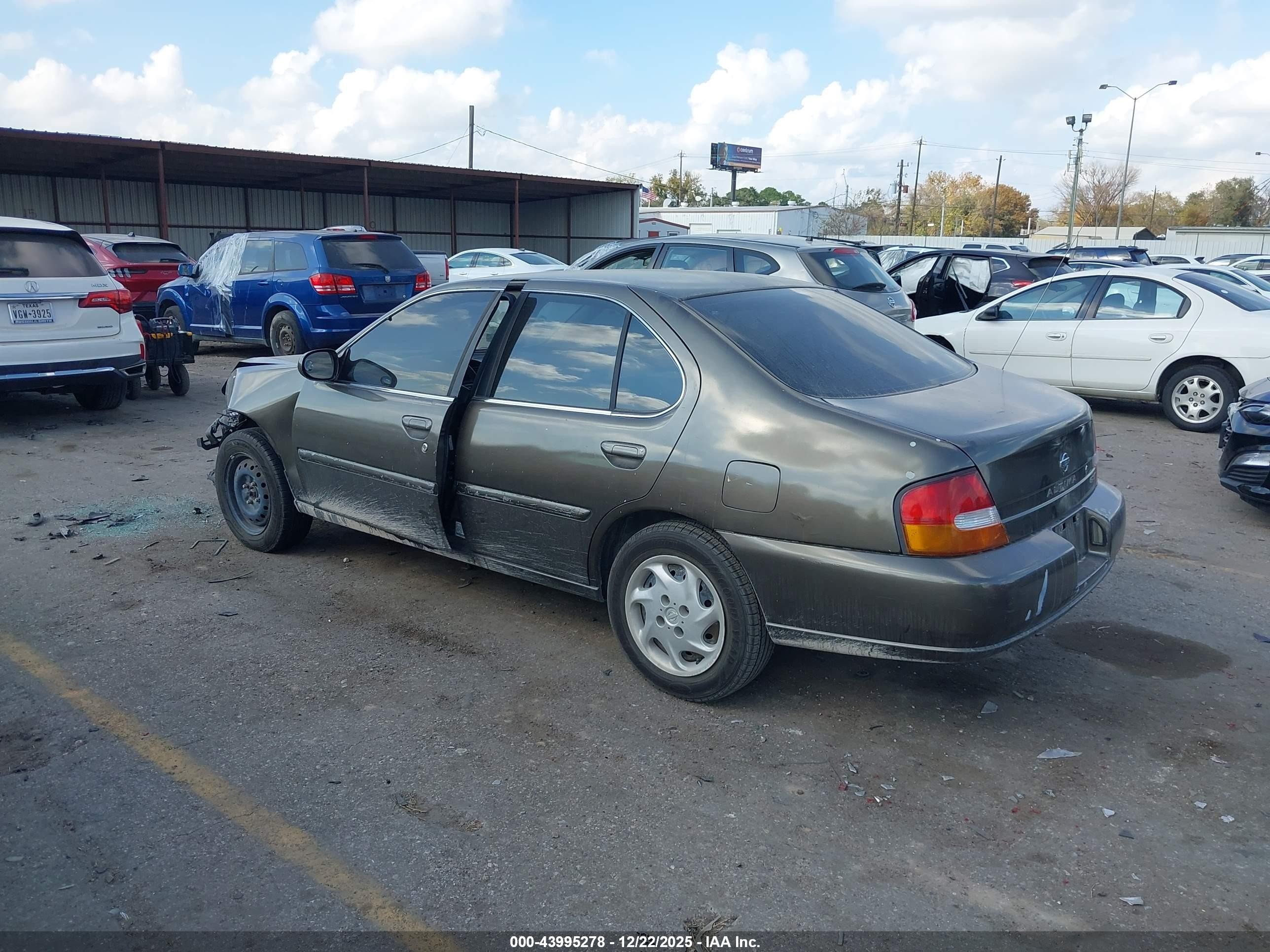1999 Nissan Altima Gle/gxe/se/se-l/xe Gray vin: 1N4DL01D7XC163480