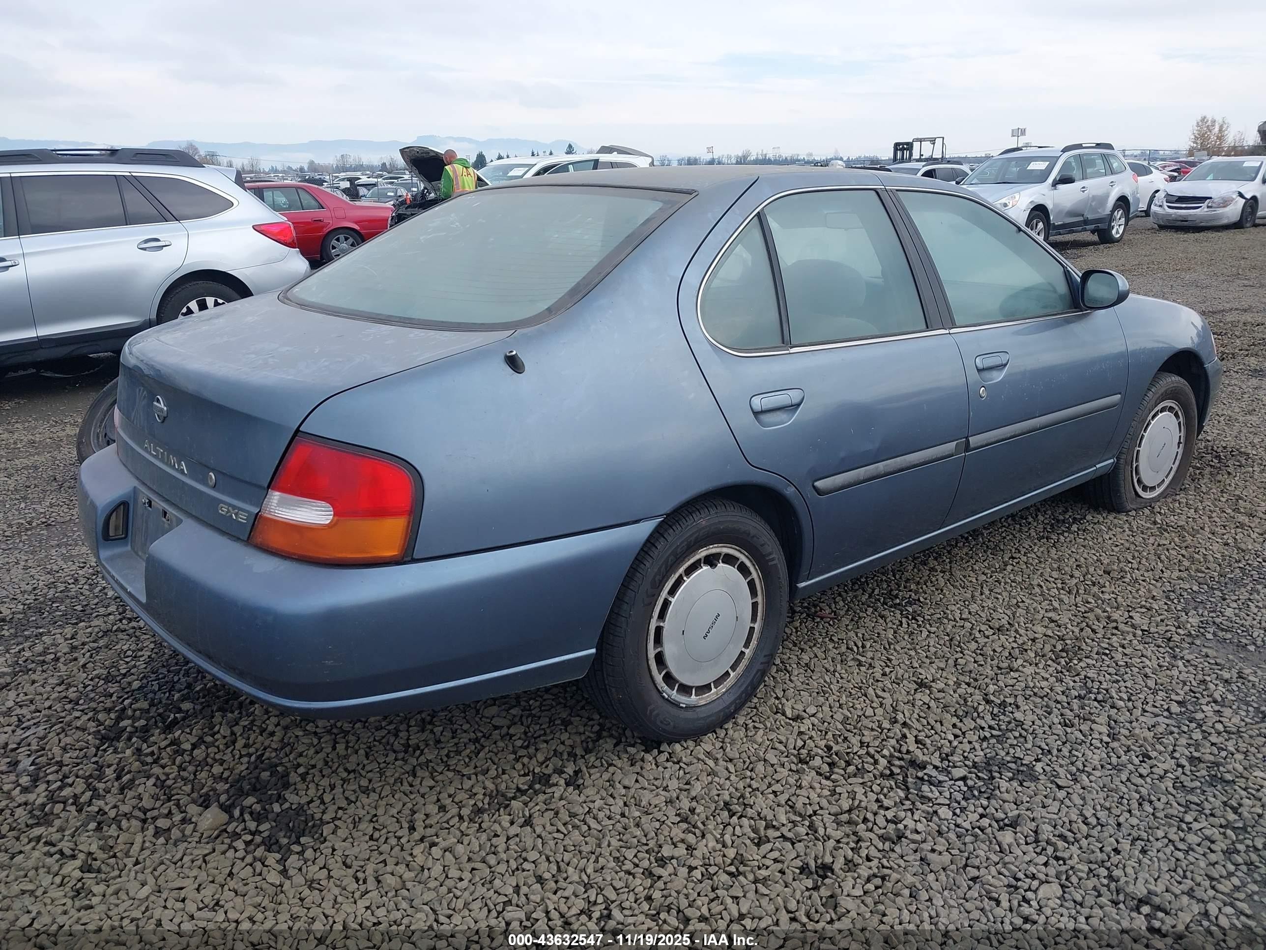 1999 Nissan Altima Gle/gxe/se/se-l/xe Blue vin: 1N4DL01D7XC248190