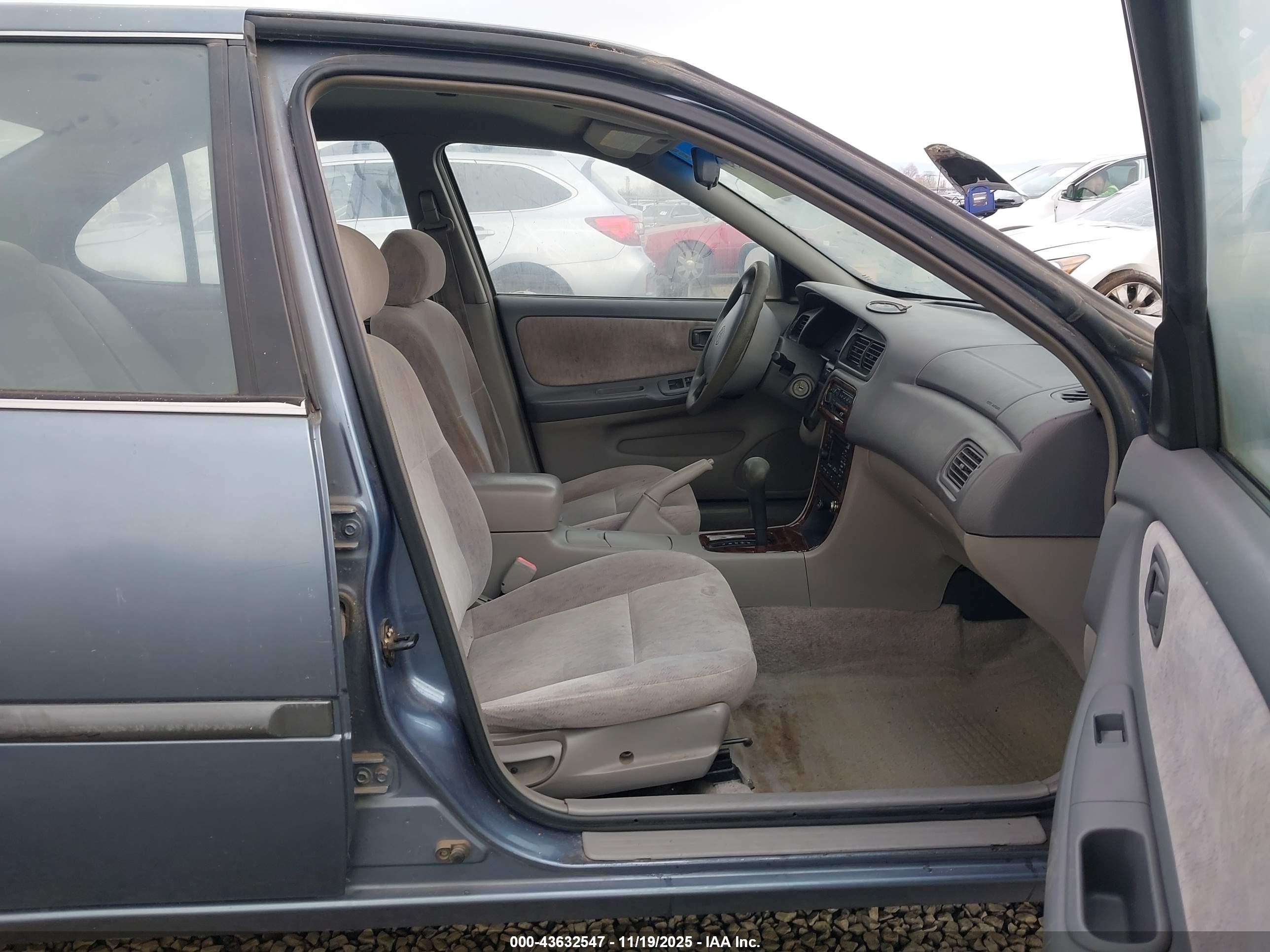 1999 Nissan Altima Gle/gxe/se/se-l/xe Blue vin: 1N4DL01D7XC248190