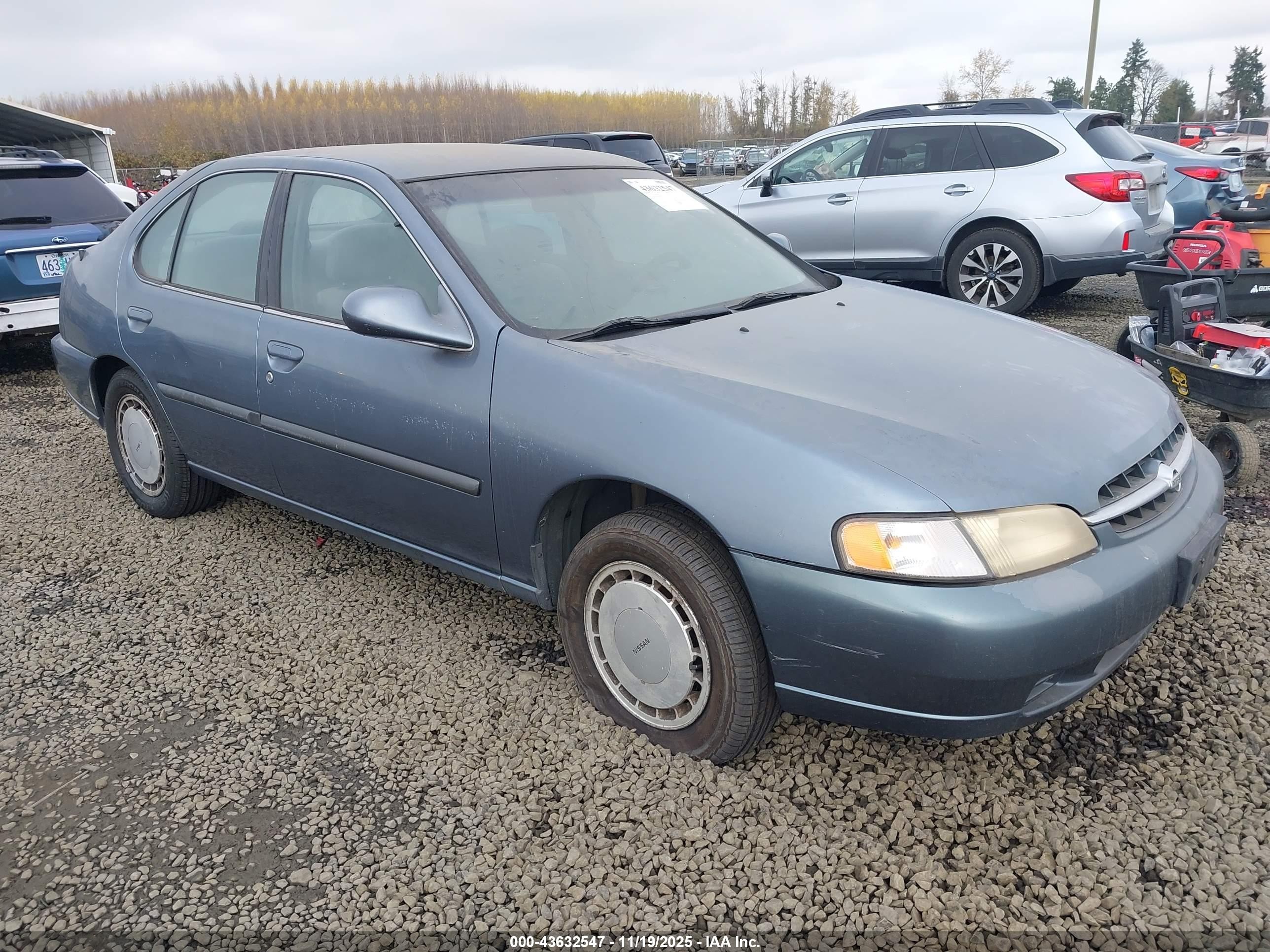 1999 Nissan Altima Gle/gxe/se/se-l/xe Blue vin: 1N4DL01D7XC248190