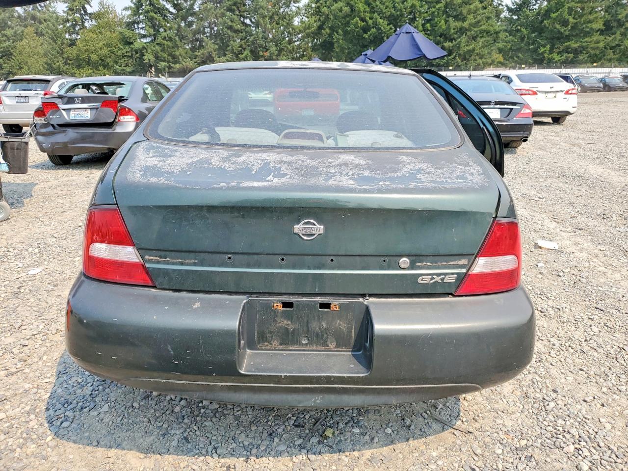 2000 Nissan Altima Xe Green vin: 1N4DL01D7YC247669