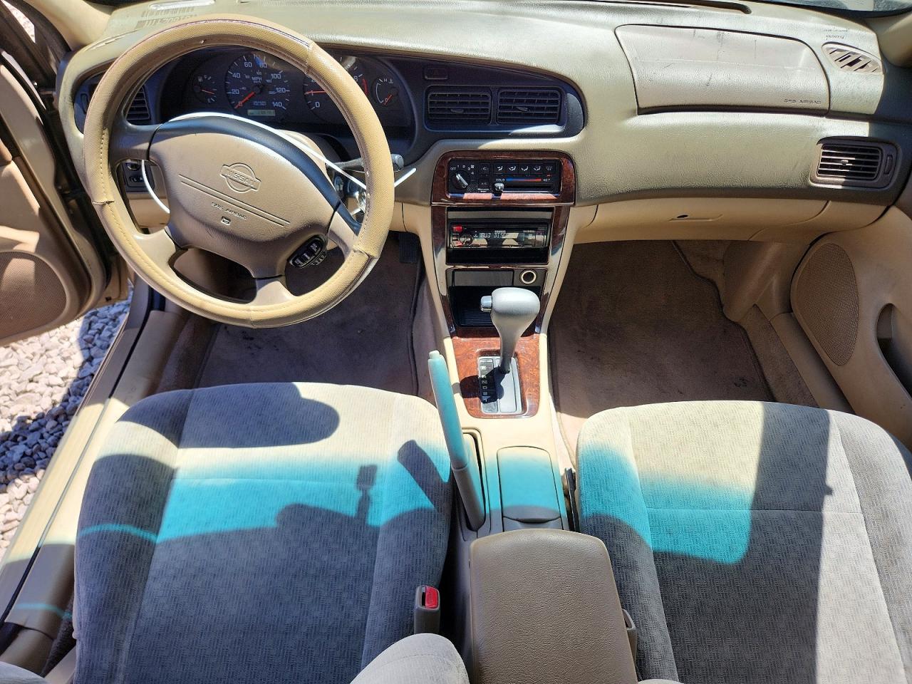 2001 Nissan Altima Xe Gold vin: 1N4DL01D81C121293