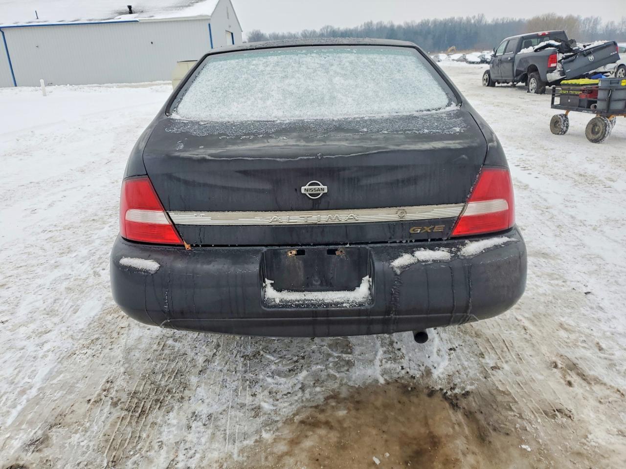 2001 Nissan Altima Xe Black vin: 1N4DL01D81C138451