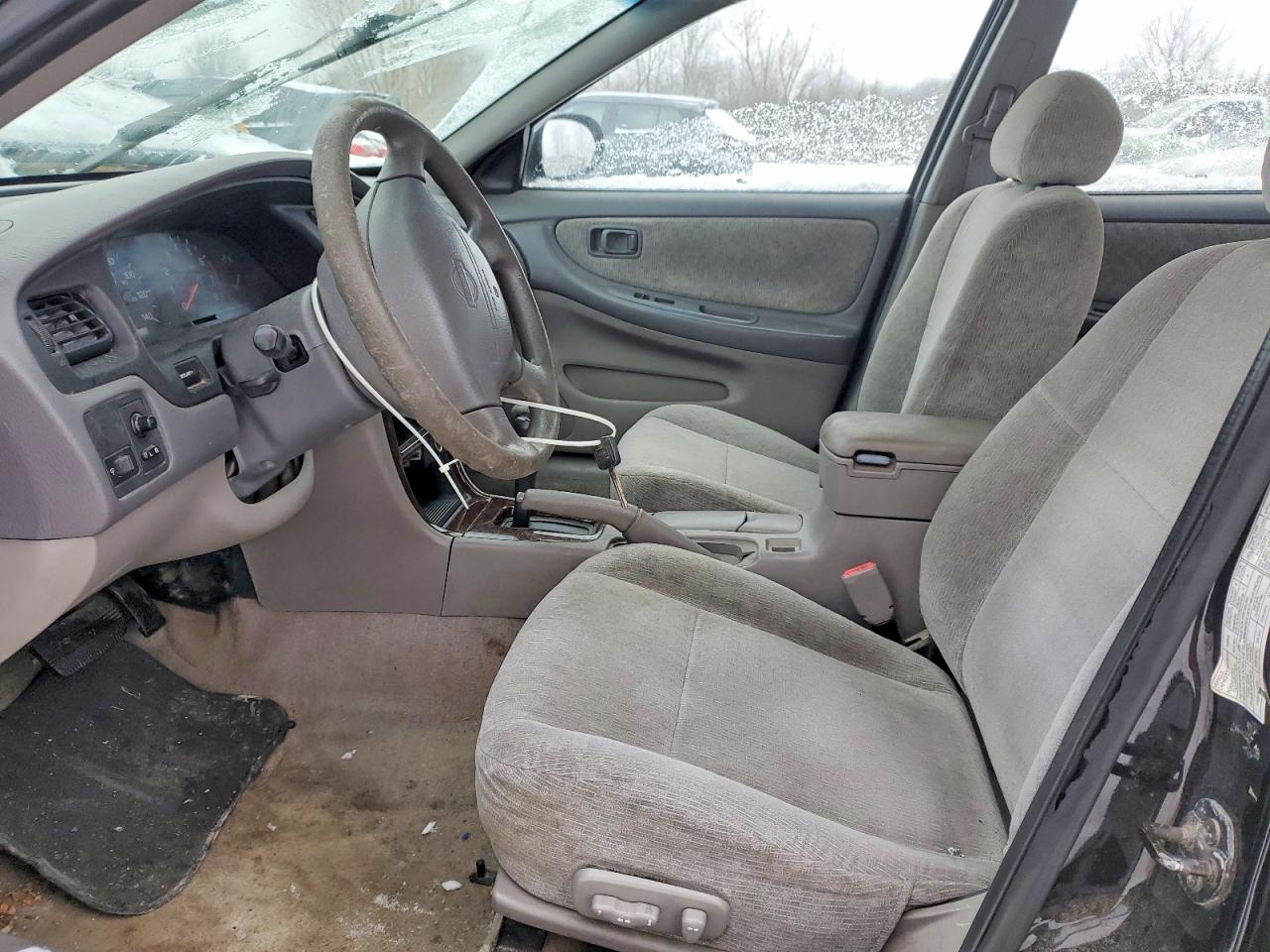 2001 Nissan Altima Xe Black vin: 1N4DL01D81C138451