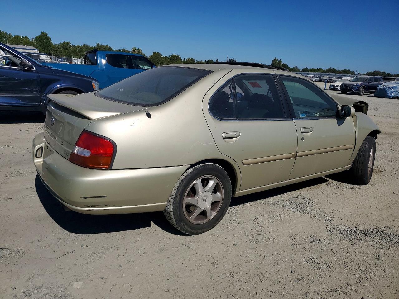 1999 Nissan Altima Xe Beige vin: 1N4DL01D8XC110237