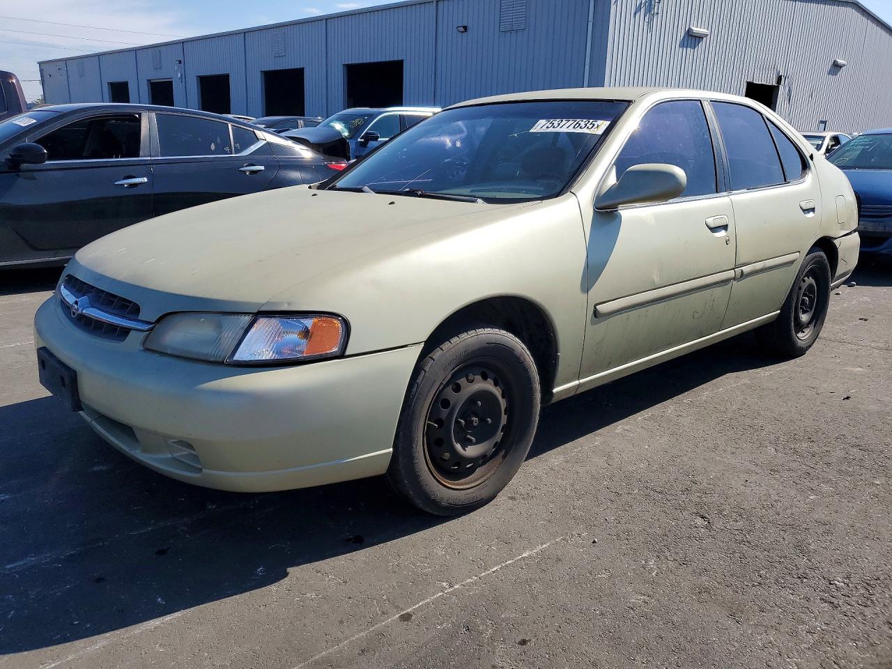 1999 Nissan Altima Xe Gold vin: 1N4DL01D8XC150480
