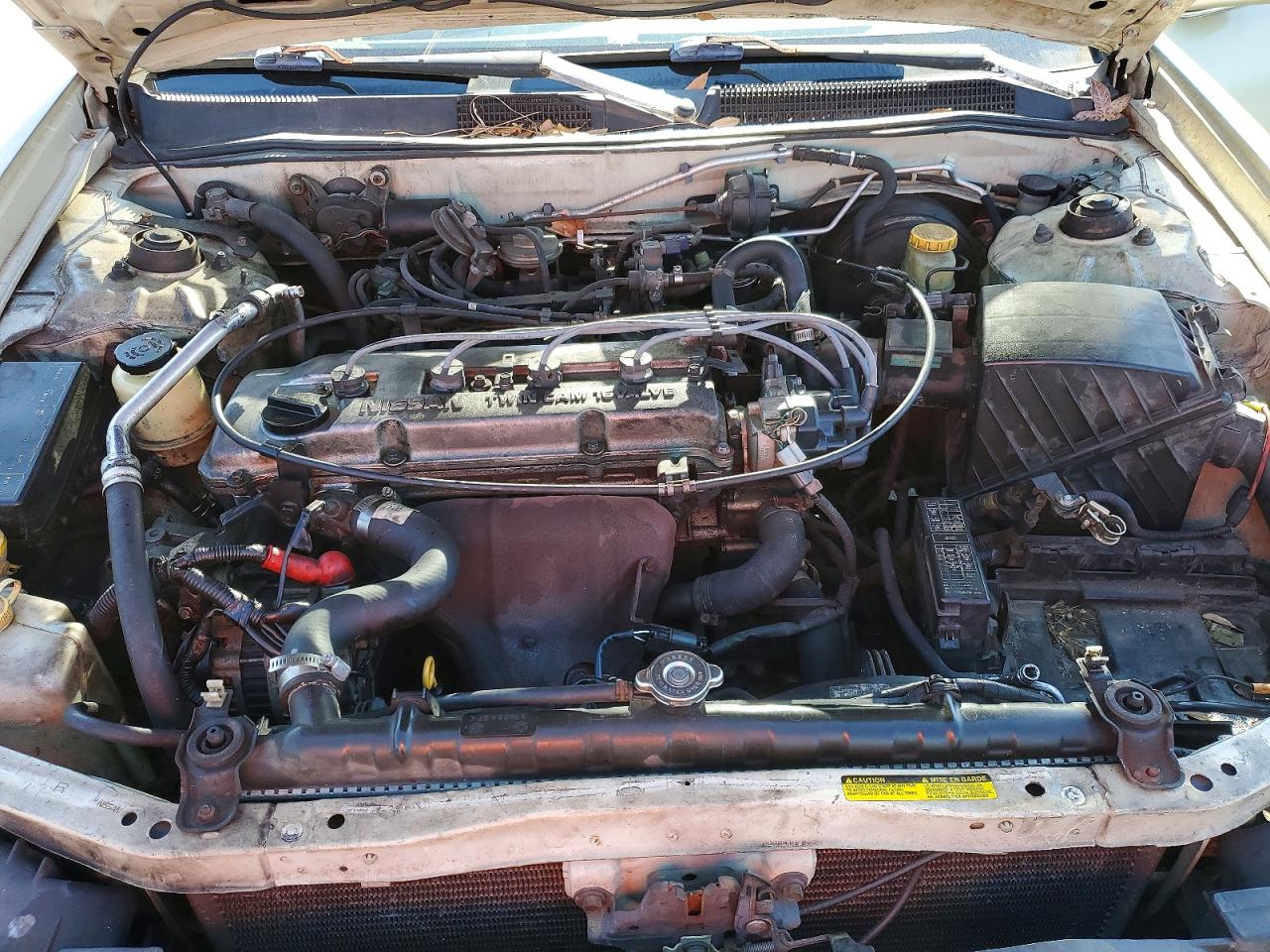 1999 Nissan Altima Xe Gold vin: 1N4DL01D8XC150480