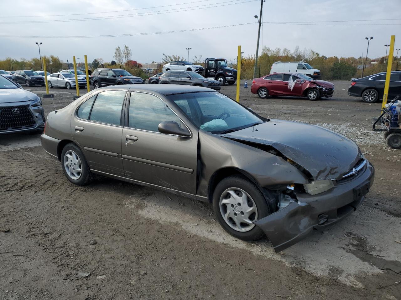 1999 Nissan Altima Xe Gold vin: 1N4DL01D8XC265239