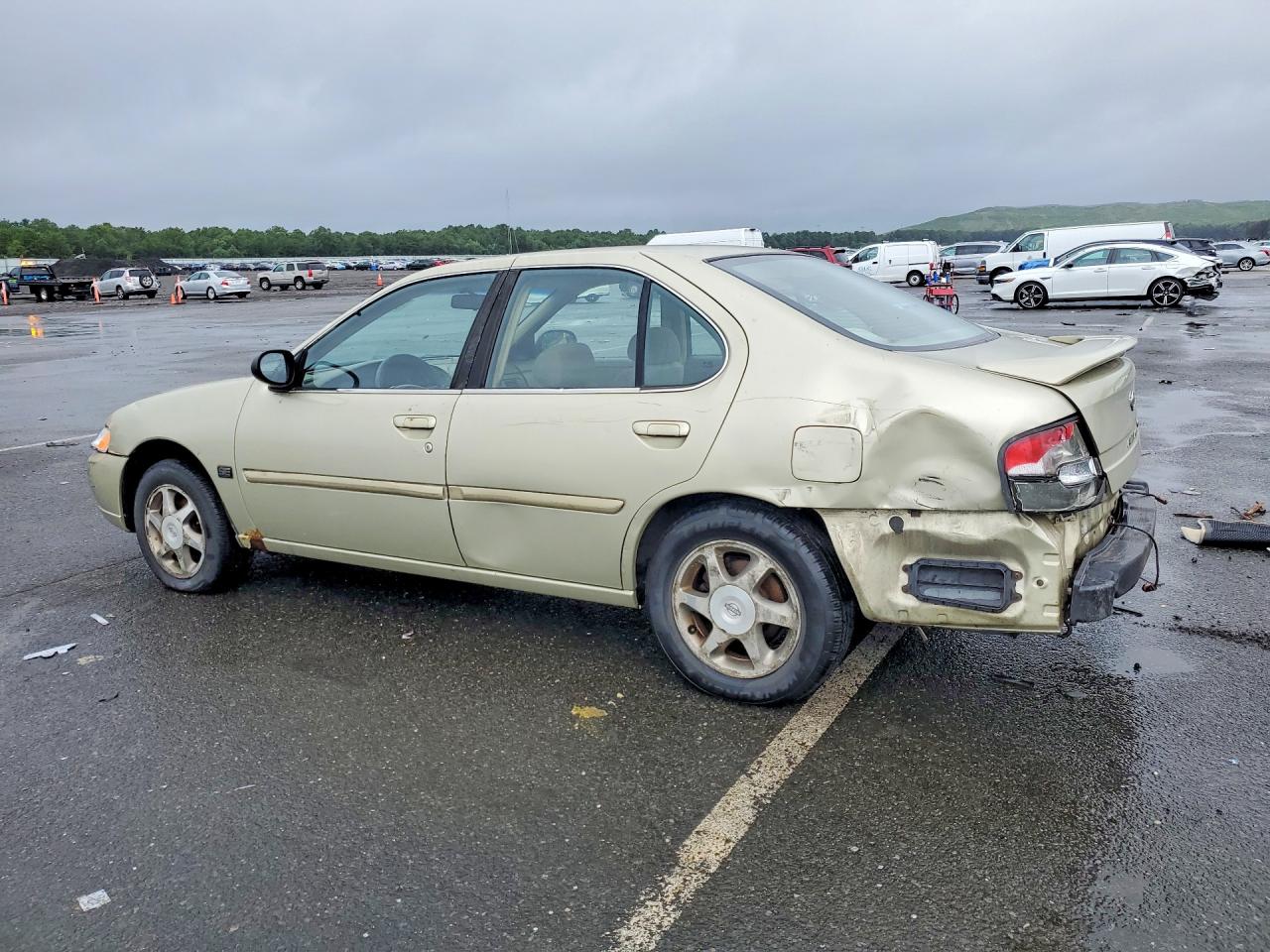 1999 Nissan Altima Xe Gold vin: 1N4DL01D9XC257988