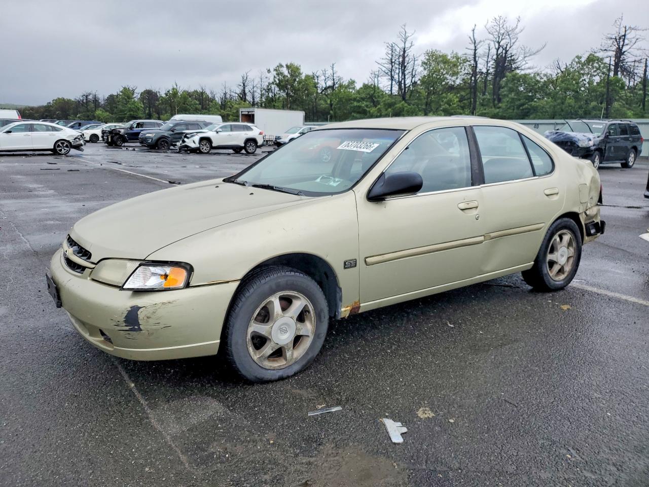 1999 Nissan Altima Xe Gold vin: 1N4DL01D9XC257988