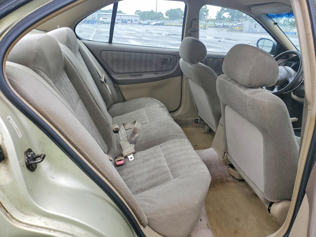 1999 Nissan Altima Xe Gold vin: 1N4DL01D9XC257988