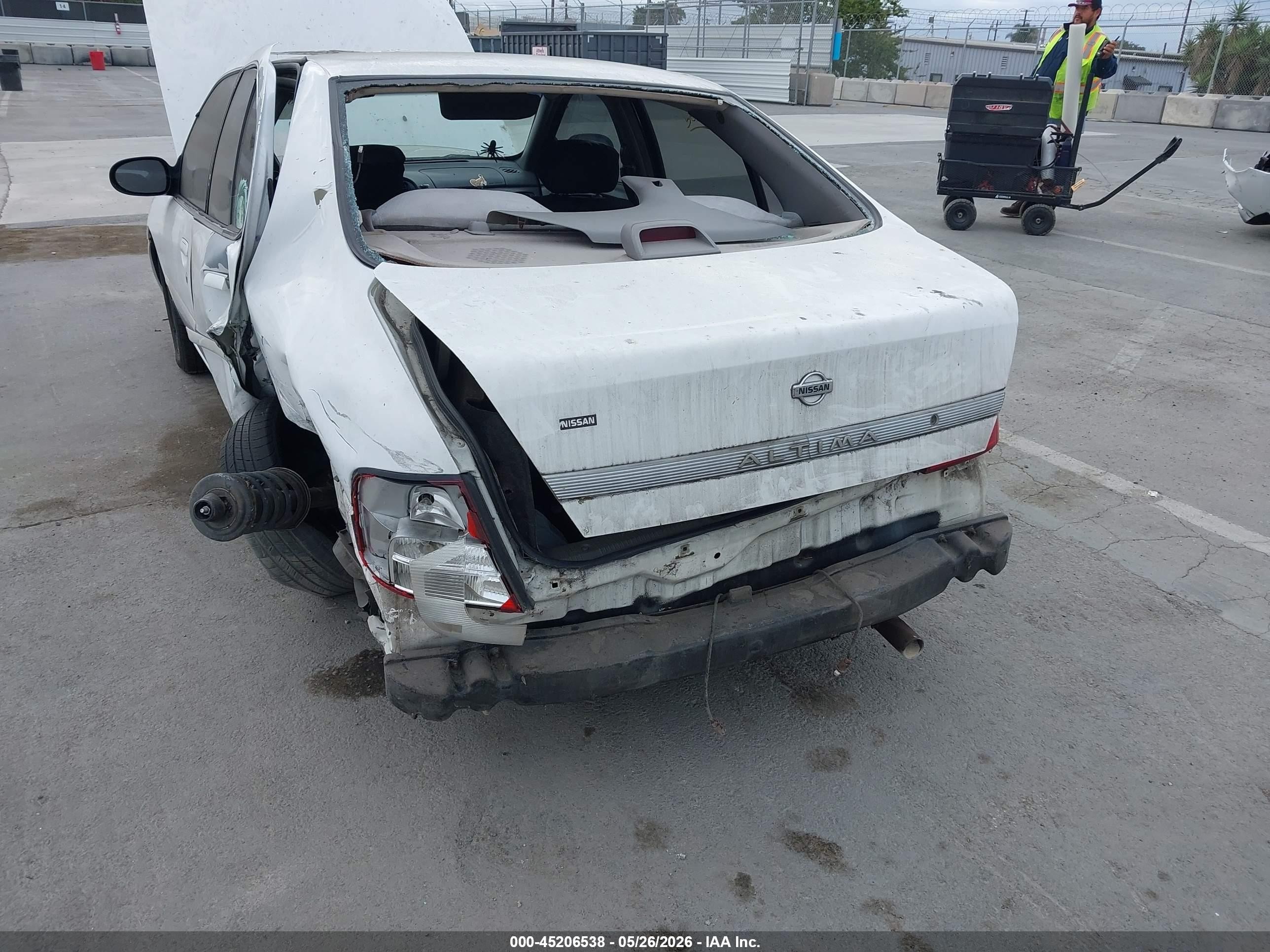 2000 Nissan Altima Gle/gxe/se/xe Белый vin: 1N4DL01D9YC113293