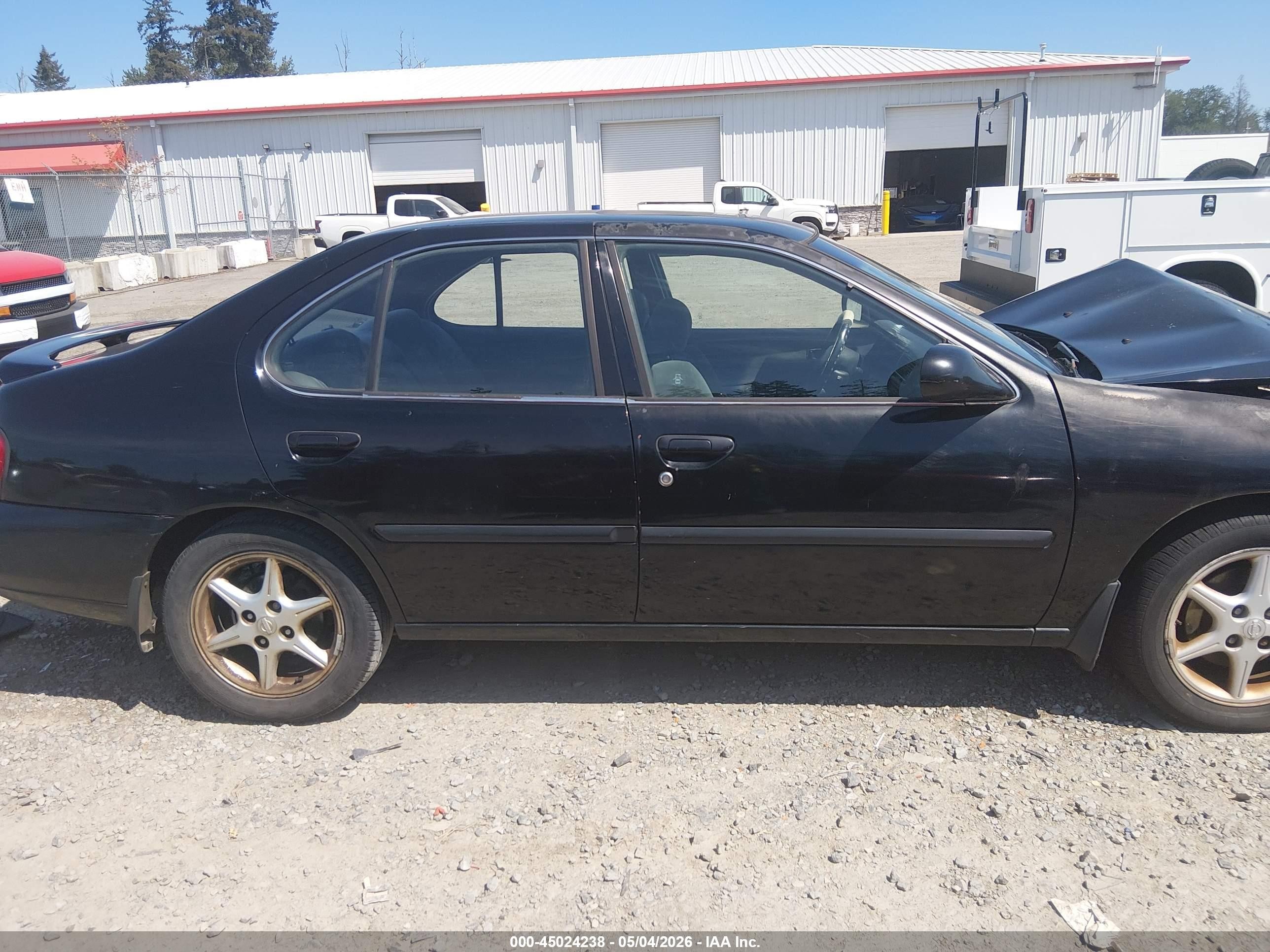 2000 Nissan Altima Gle/gxe/se/xe Black vin: 1N4DL01D9YC154328