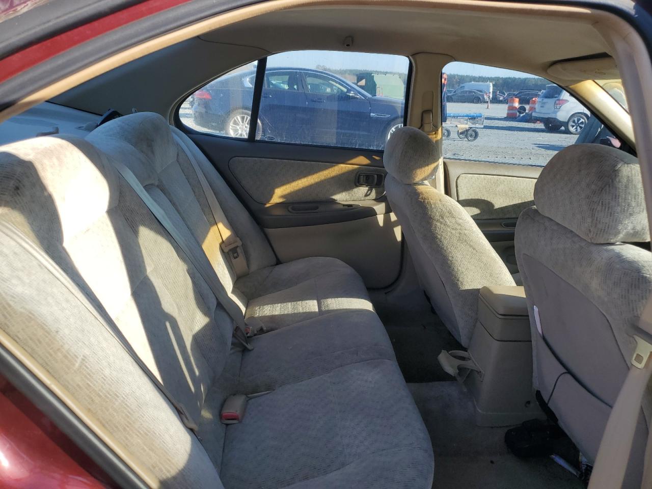 2000 Nissan Altima Xe Maroon vin: 1N4DL01D9YC217671