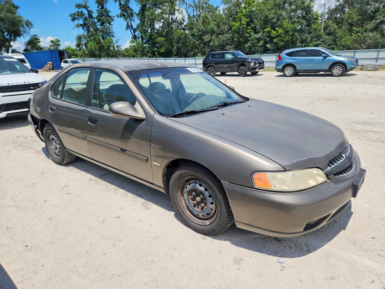 2001 Nissan Altima Xe Tan vin: 1N4DL01DX1C131467