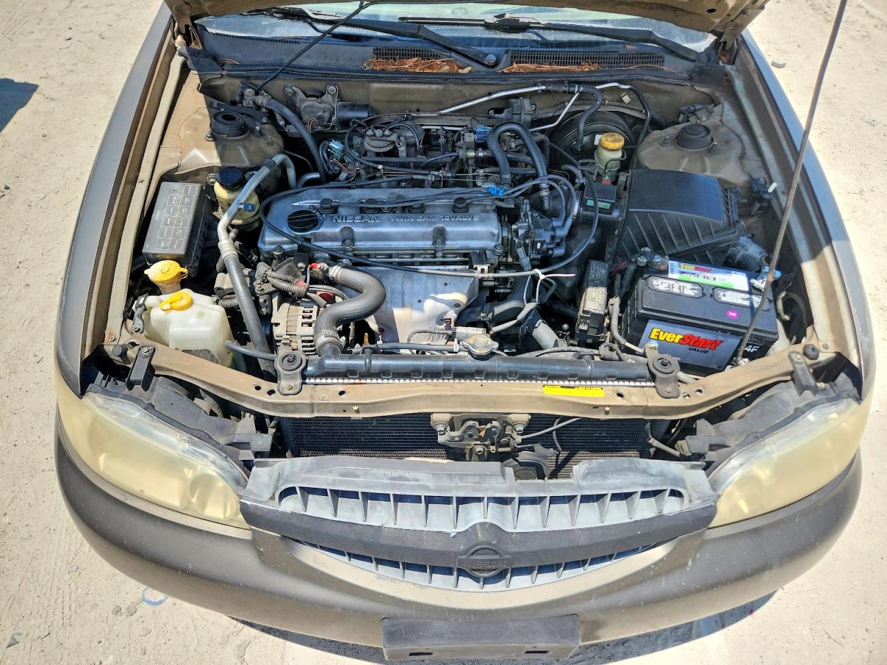 2001 Nissan Altima Xe Tan vin: 1N4DL01DX1C131467