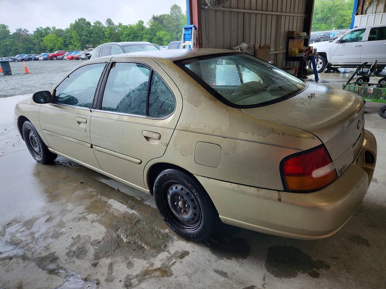 1998 Nissan Altima Xe Золотой vin: 1N4DL01DXWC260896