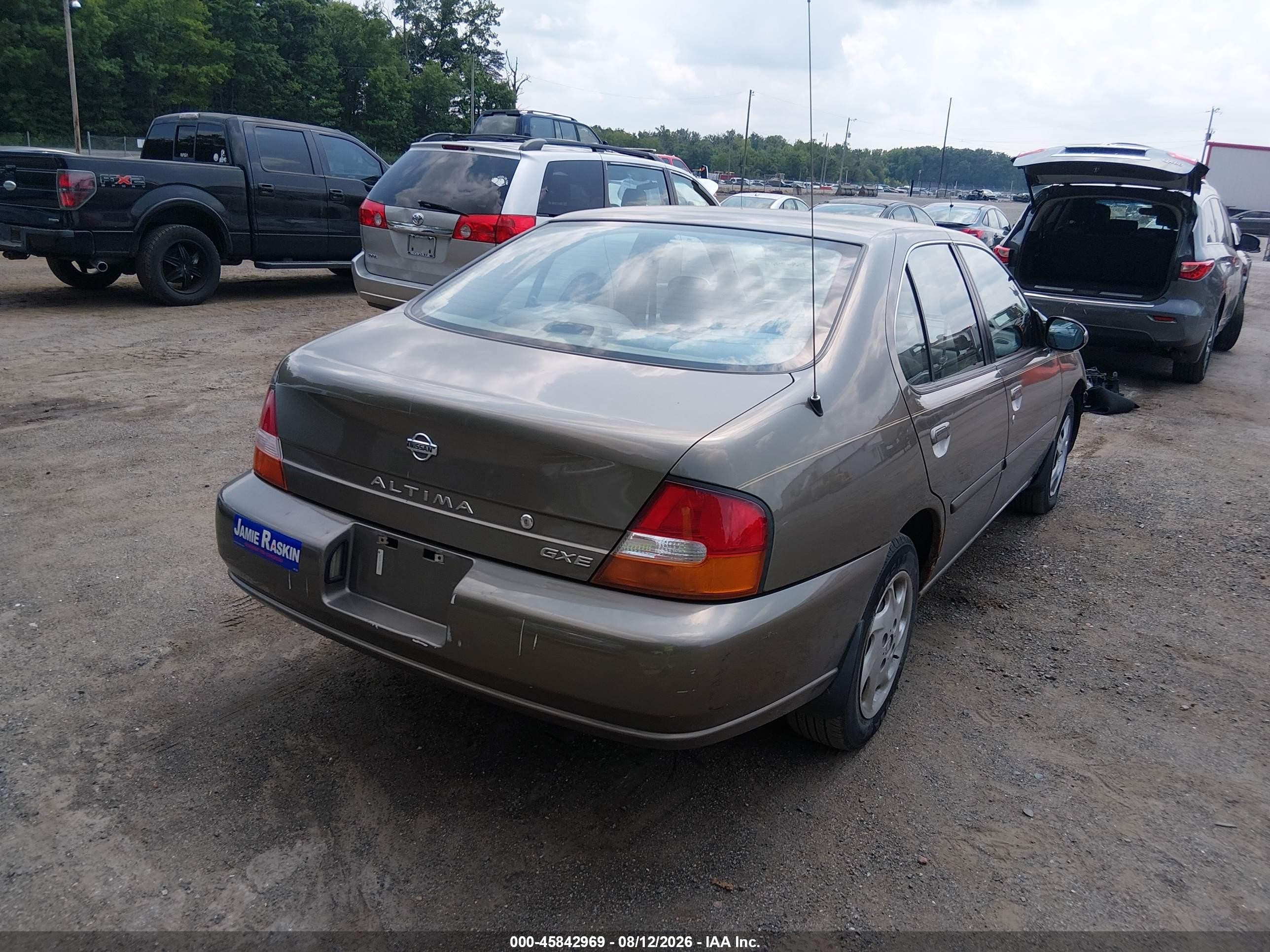 1999 Nissan Altima Gle/gxe/se/se-l/xe Gold vin: 1N4DL01DXXC100213