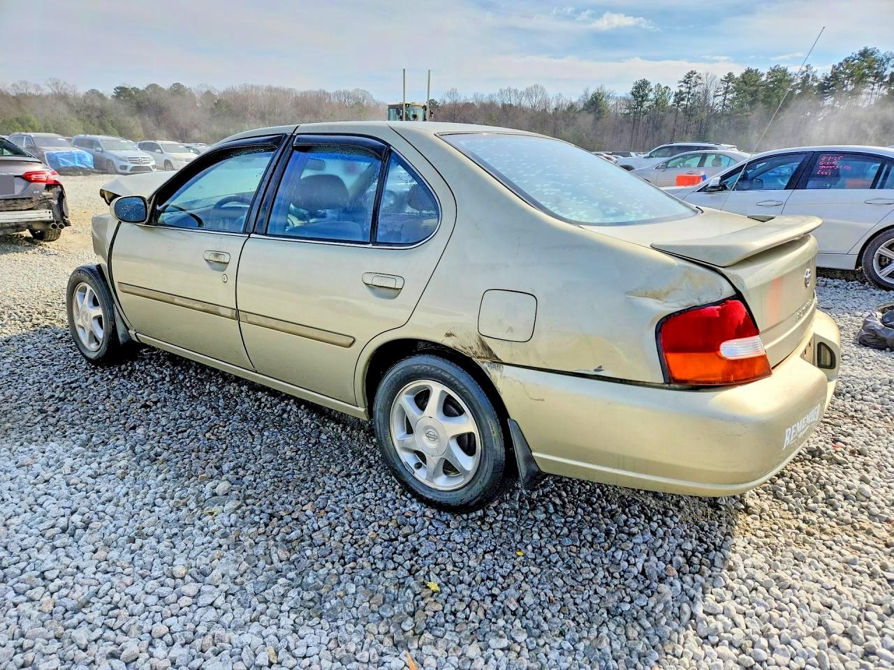 1999 Nissan Altima Xe Кремовый vin: 1N4DL01DXXC240570