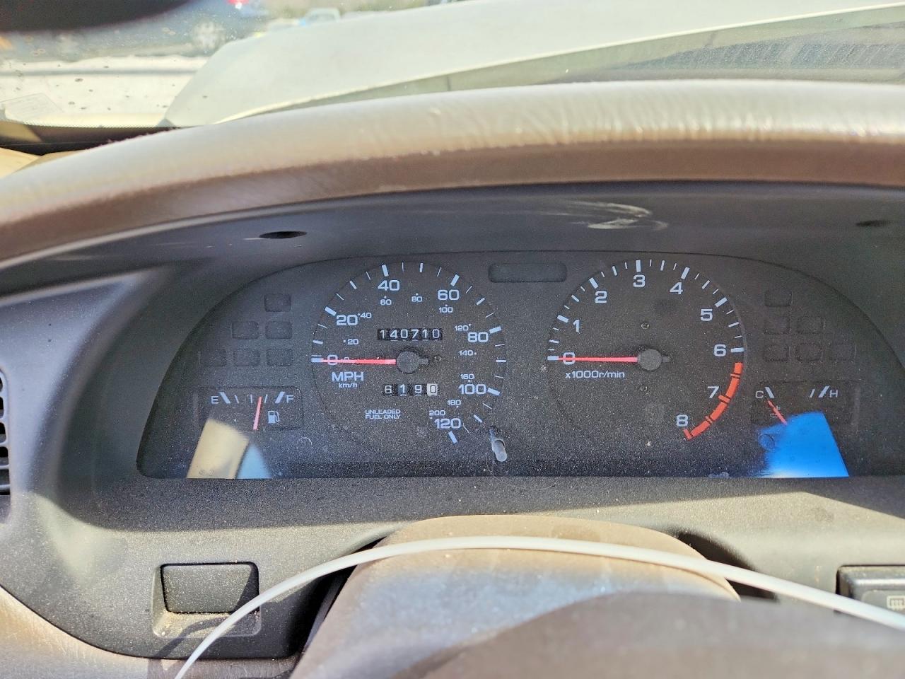 1999 Nissan Altima Xe Кремовый vin: 1N4DL01DXXC240570