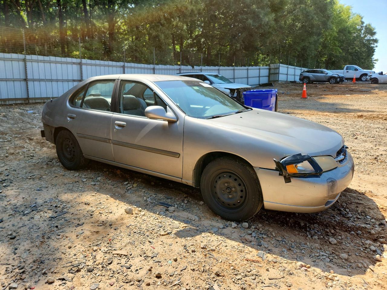 1999 Nissan Altima Xe Gray vin: 1N4DL01DXXC268983