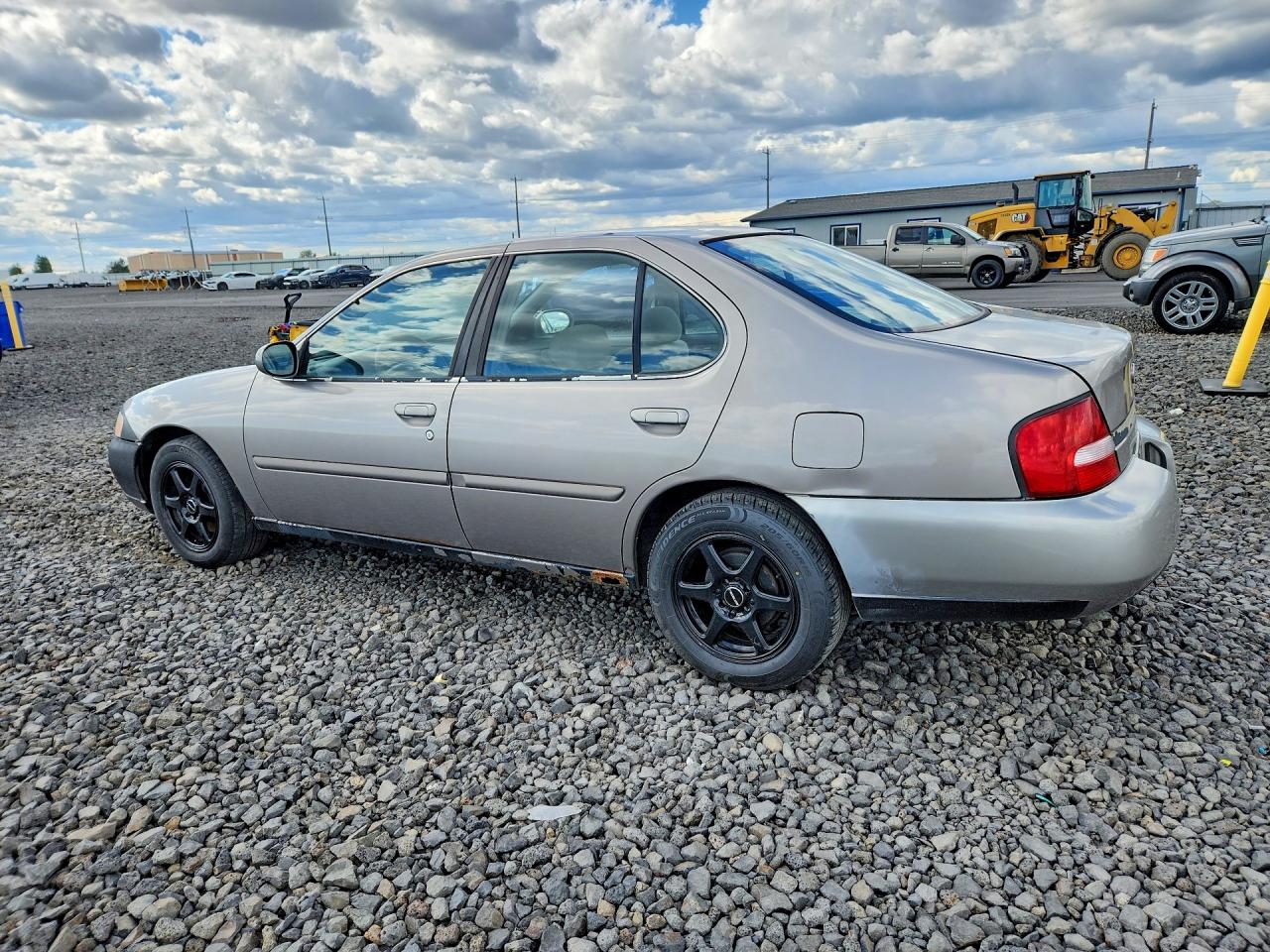 2000 Nissan Altima Xe Серый vin: 1N4DL01DXYC221633