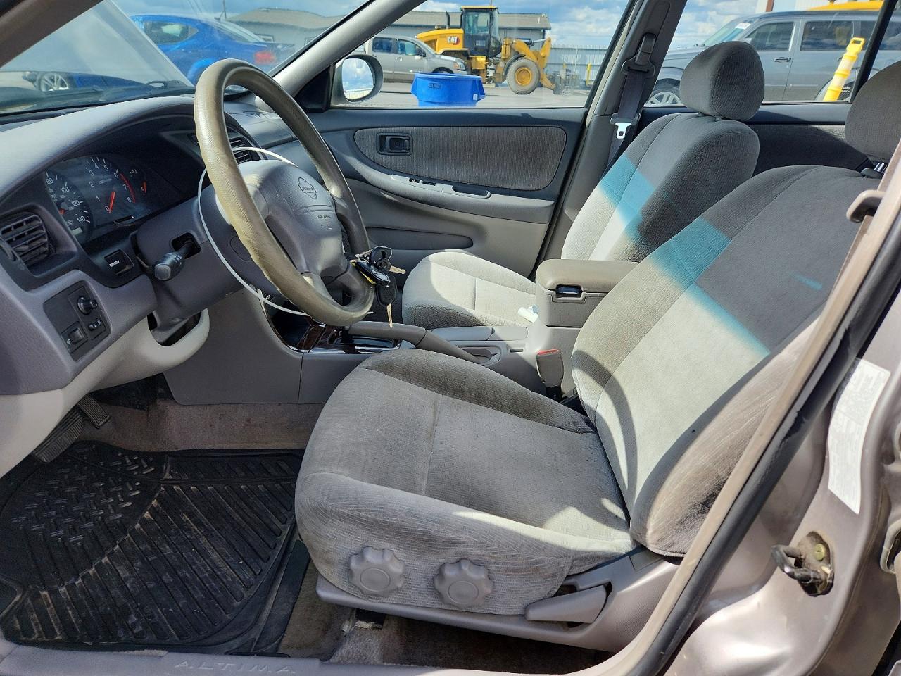 2000 Nissan Altima Xe Серый vin: 1N4DL01DXYC221633
