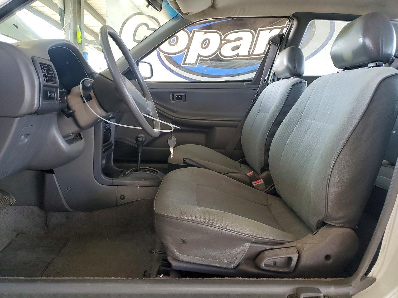 1992 Nissan Sentra E White vin: 1N4EB32A0NC742076