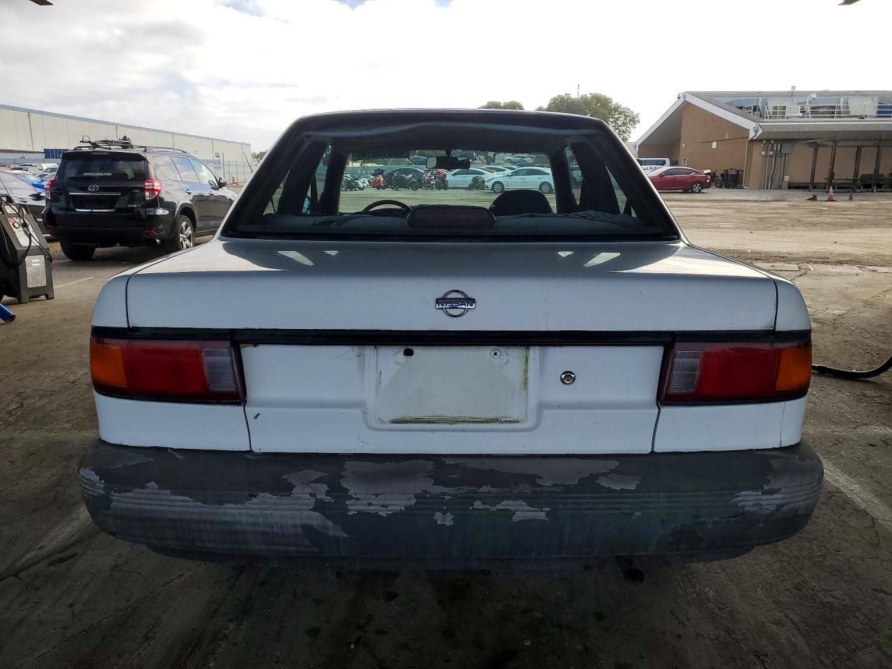 1992 Nissan Sentra E White vin: 1N4EB32A0NC742076