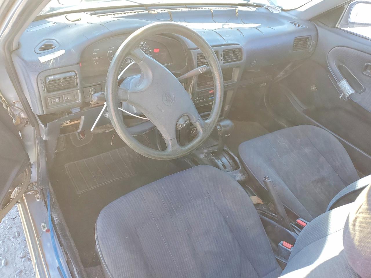 1992 Nissan Sentra Silver vin: 1N4EB32A2NC760739