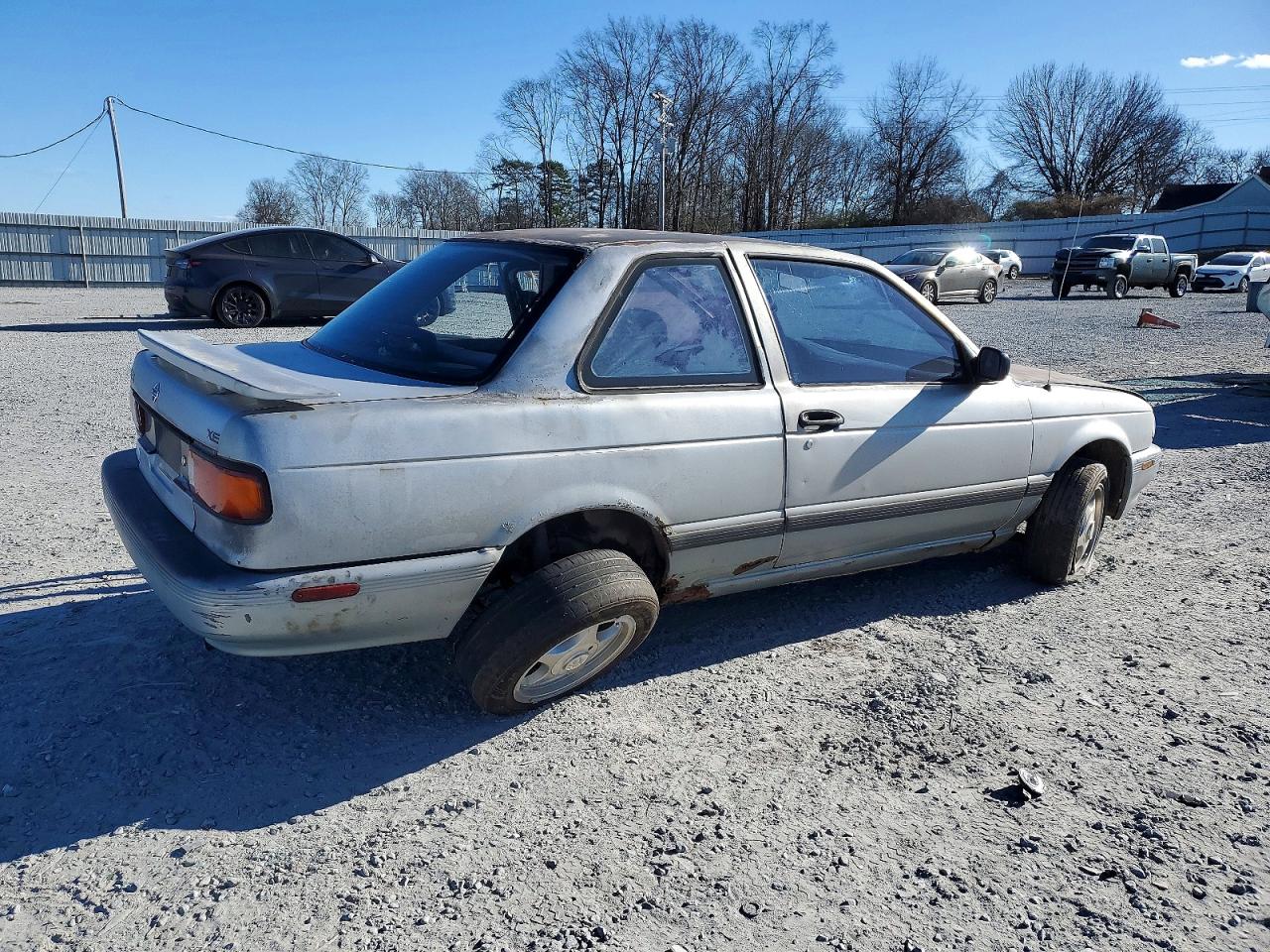 1992 Nissan Sentra Silver vin: 1N4EB32A2NC760739