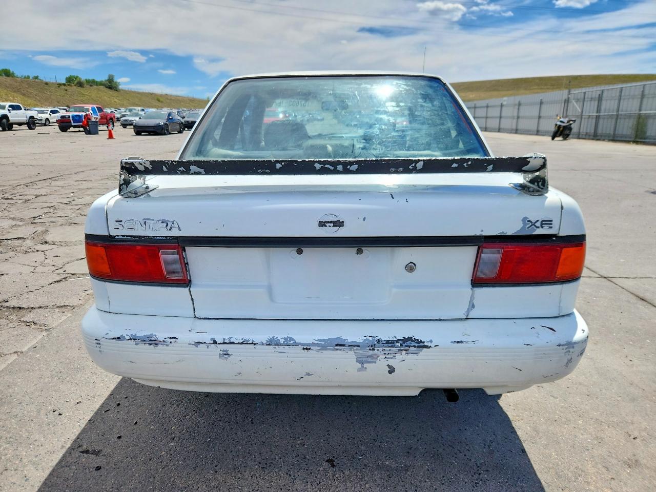 1992 Nissan Sentra White vin: 1N4EB32A6NC737559