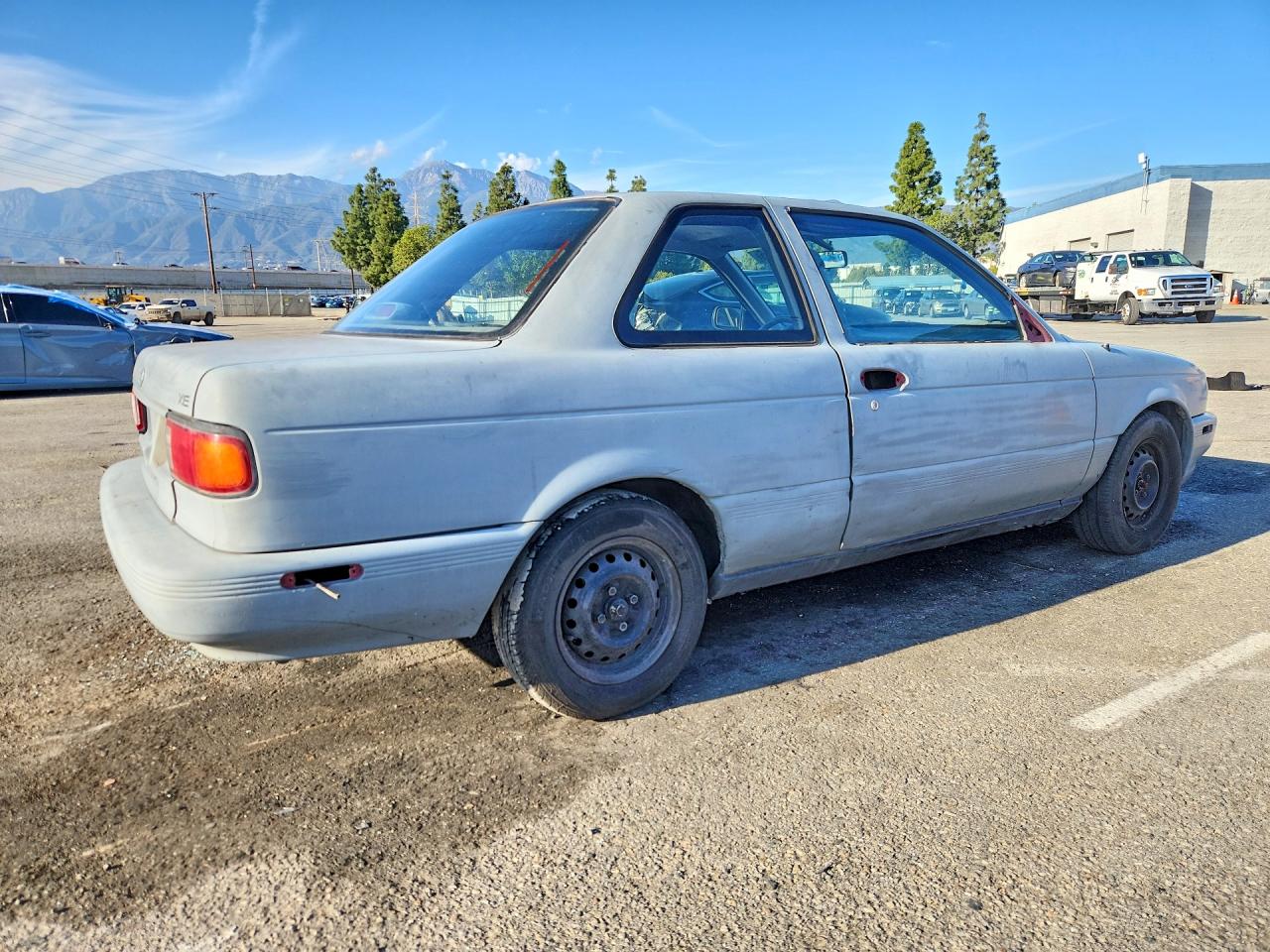 1992 Nissan Sentra Gray vin: 1N4EB32A6NC745399