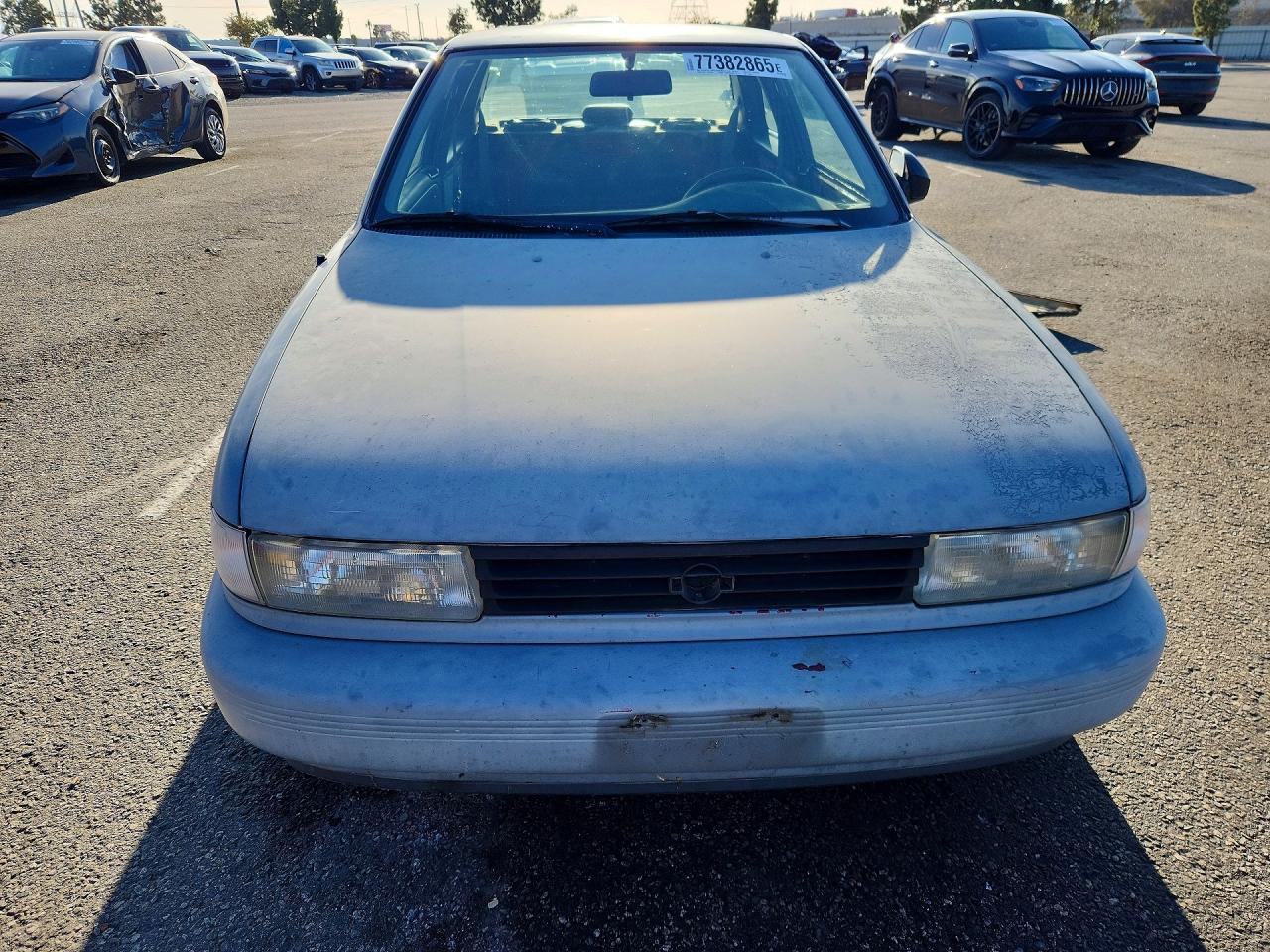 1992 Nissan Sentra Gray vin: 1N4EB32A6NC745399