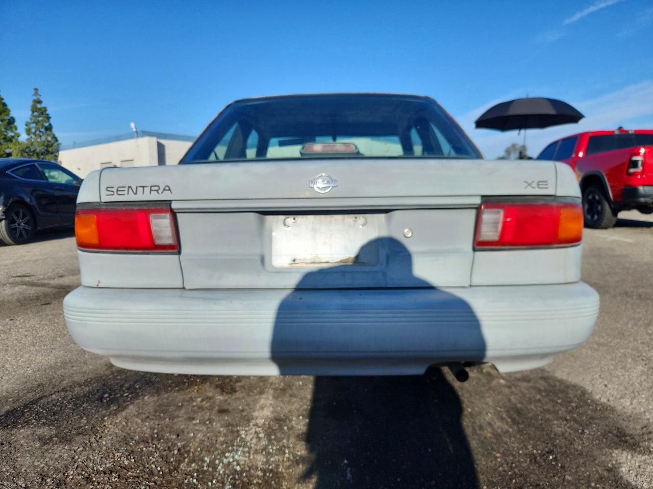 1992 Nissan Sentra Gray vin: 1N4EB32A6NC745399