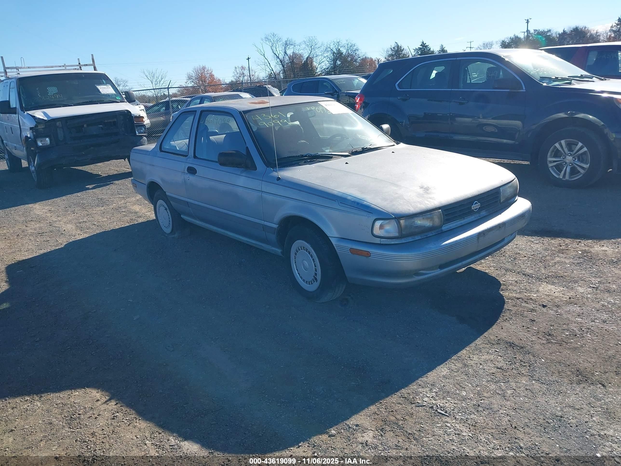 1992 Nissan Sentra   Light Blue vin: 1N4EB32A6NC795039
