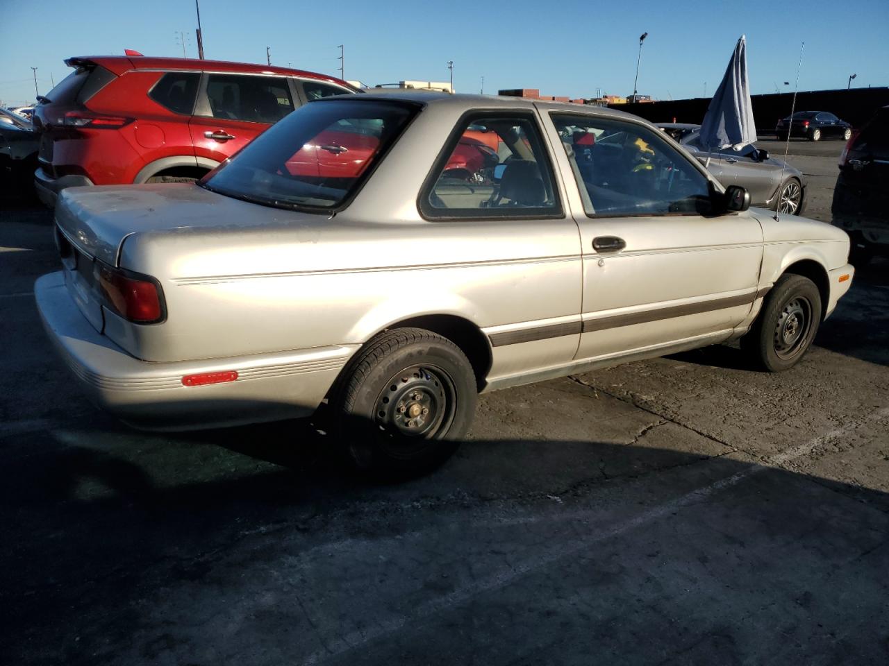 1993 Nissan Sentra E Silver vin: 1N4EB32A6PC727892