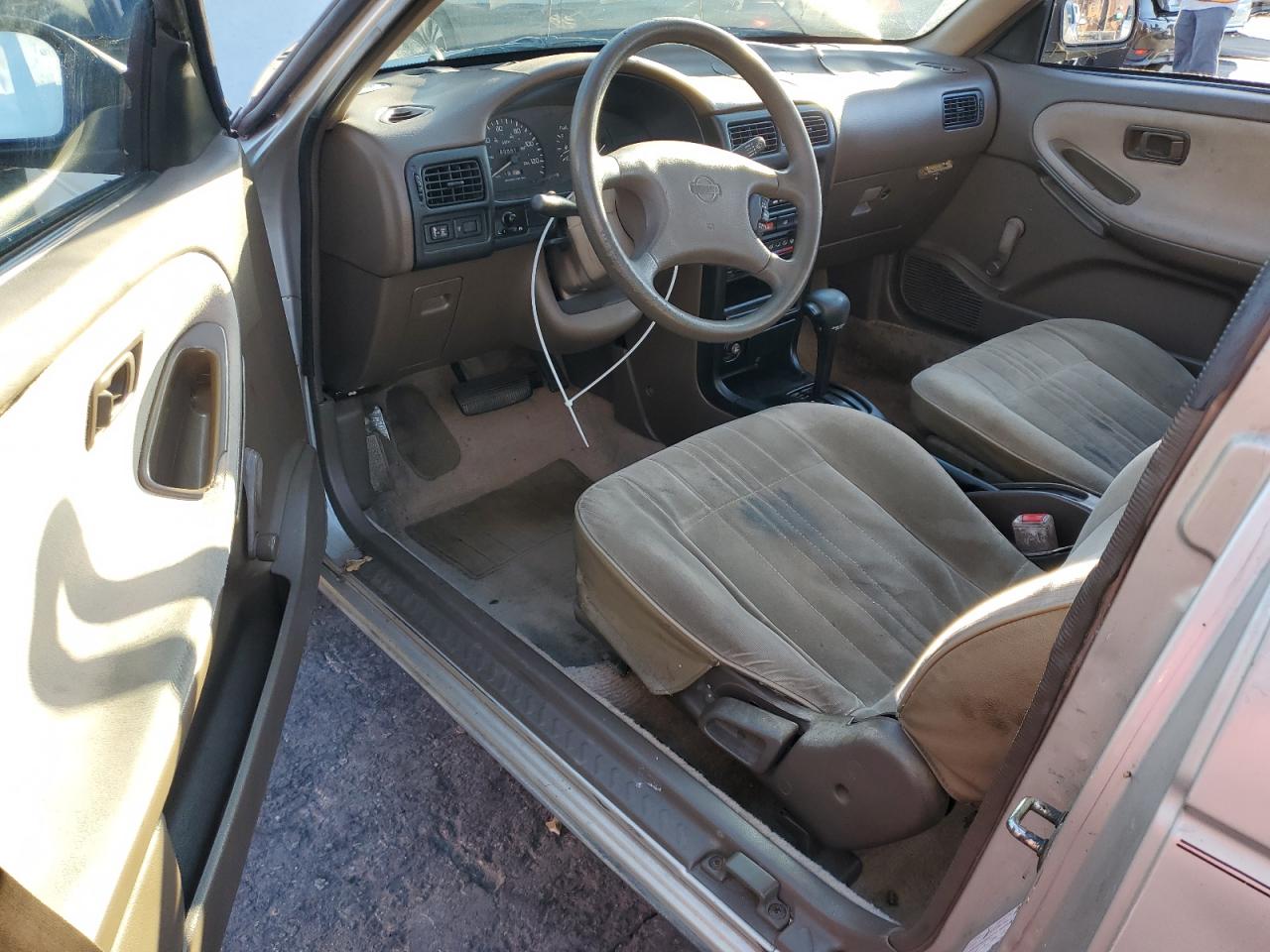 1993 Nissan Sentra E Silver vin: 1N4EB32A6PC727892