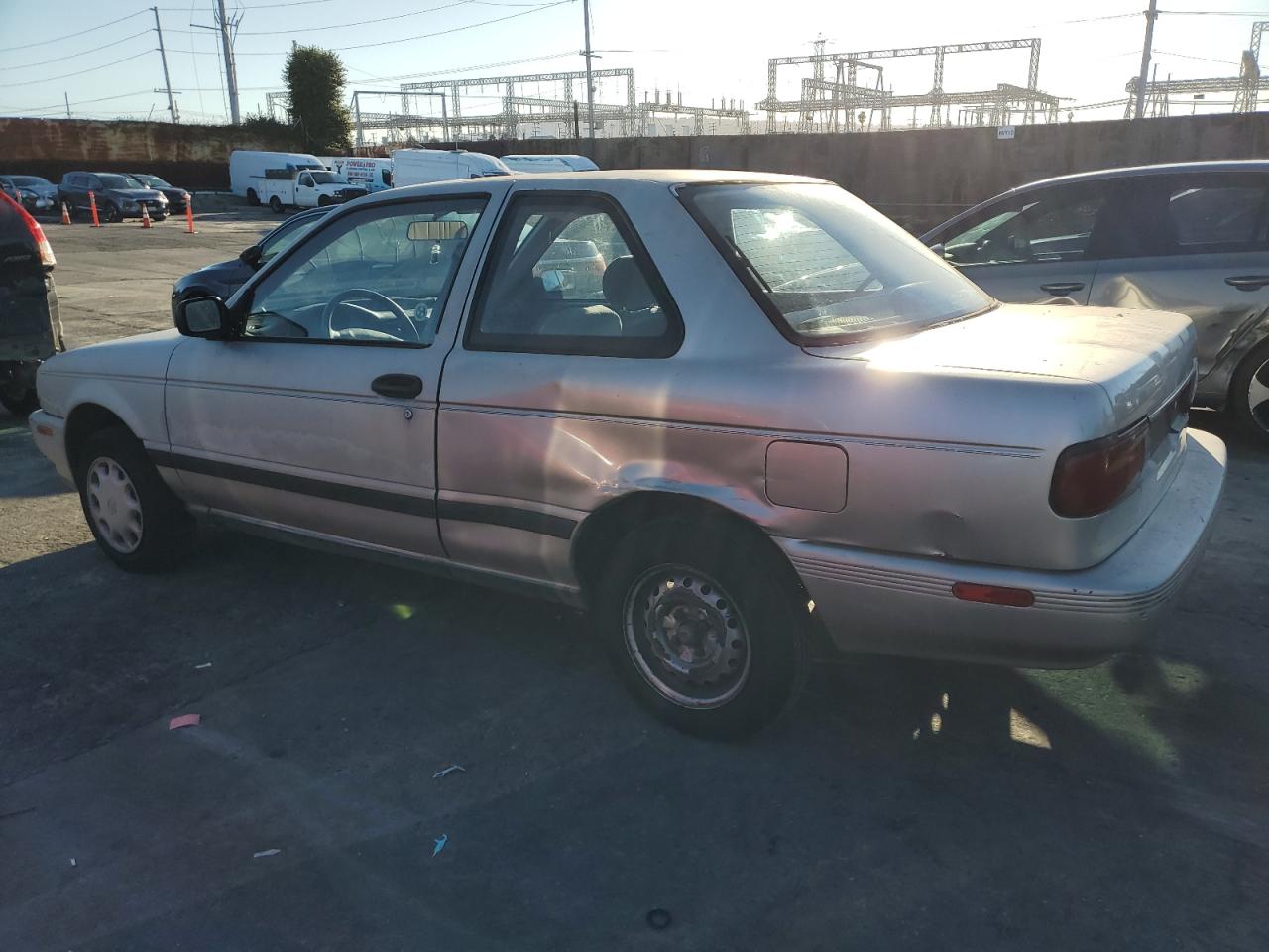 1993 Nissan Sentra E Silver vin: 1N4EB32A6PC727892