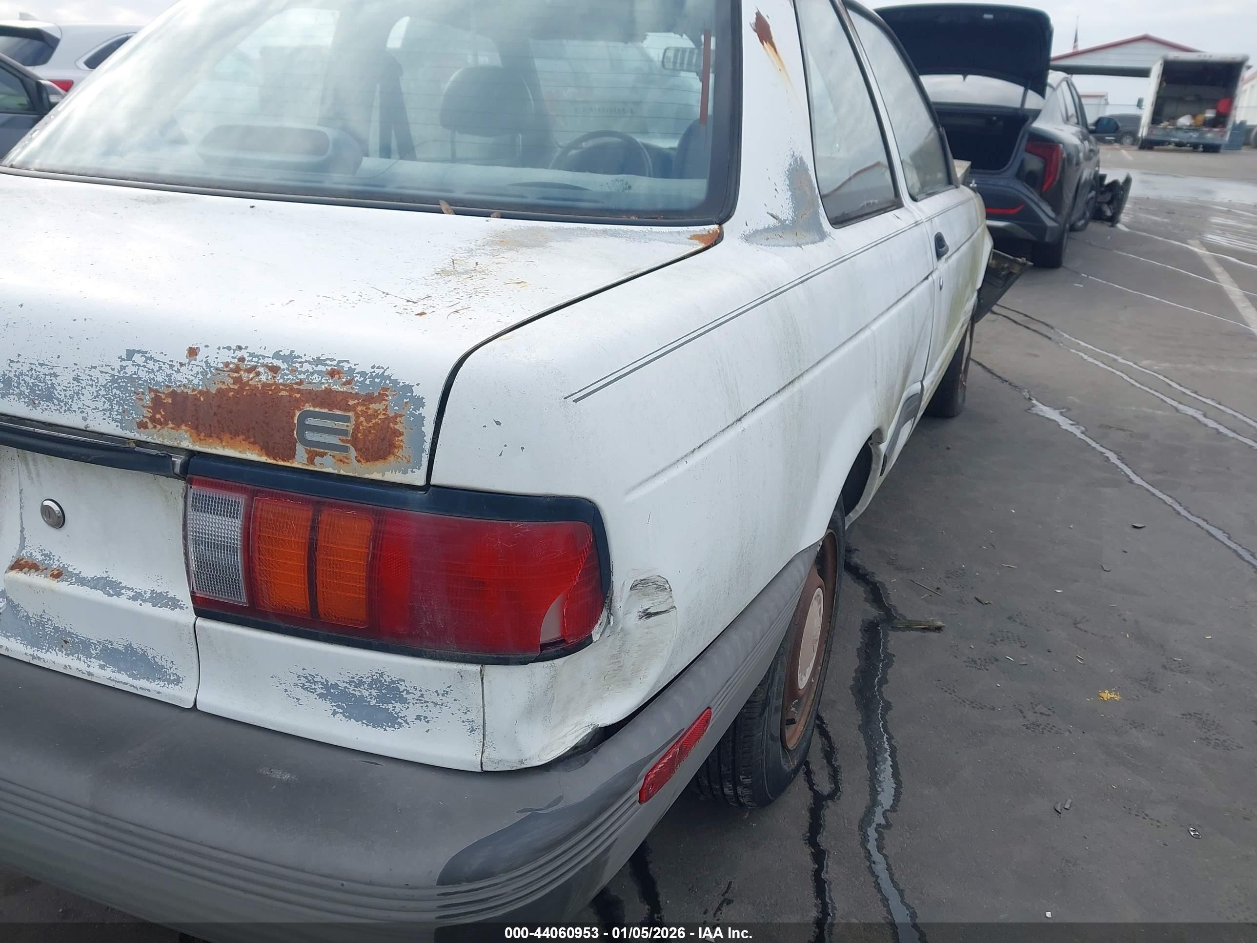 1993 Nissan Sentra E/xe/se White vin: 1N4EB32A6PC794802