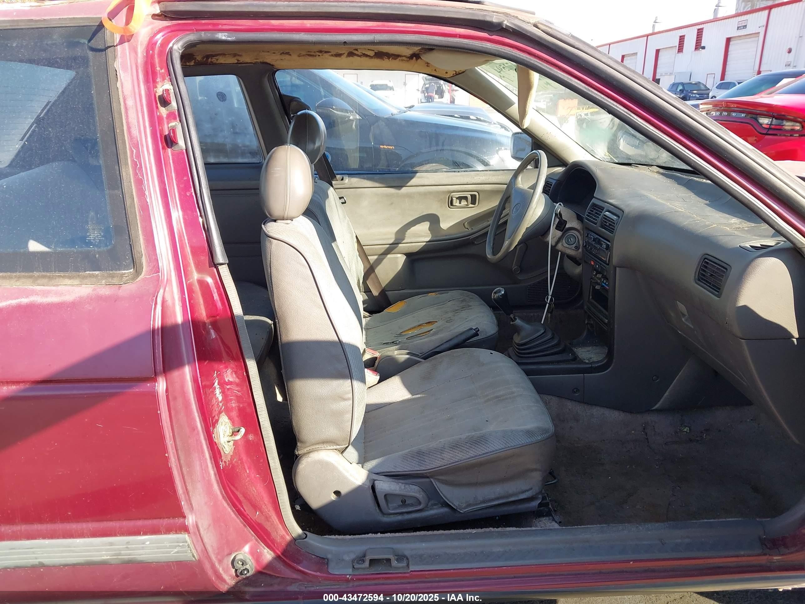 1993 Nissan Sentra E/xe/se Red vin: 1N4EB32A8PC701505