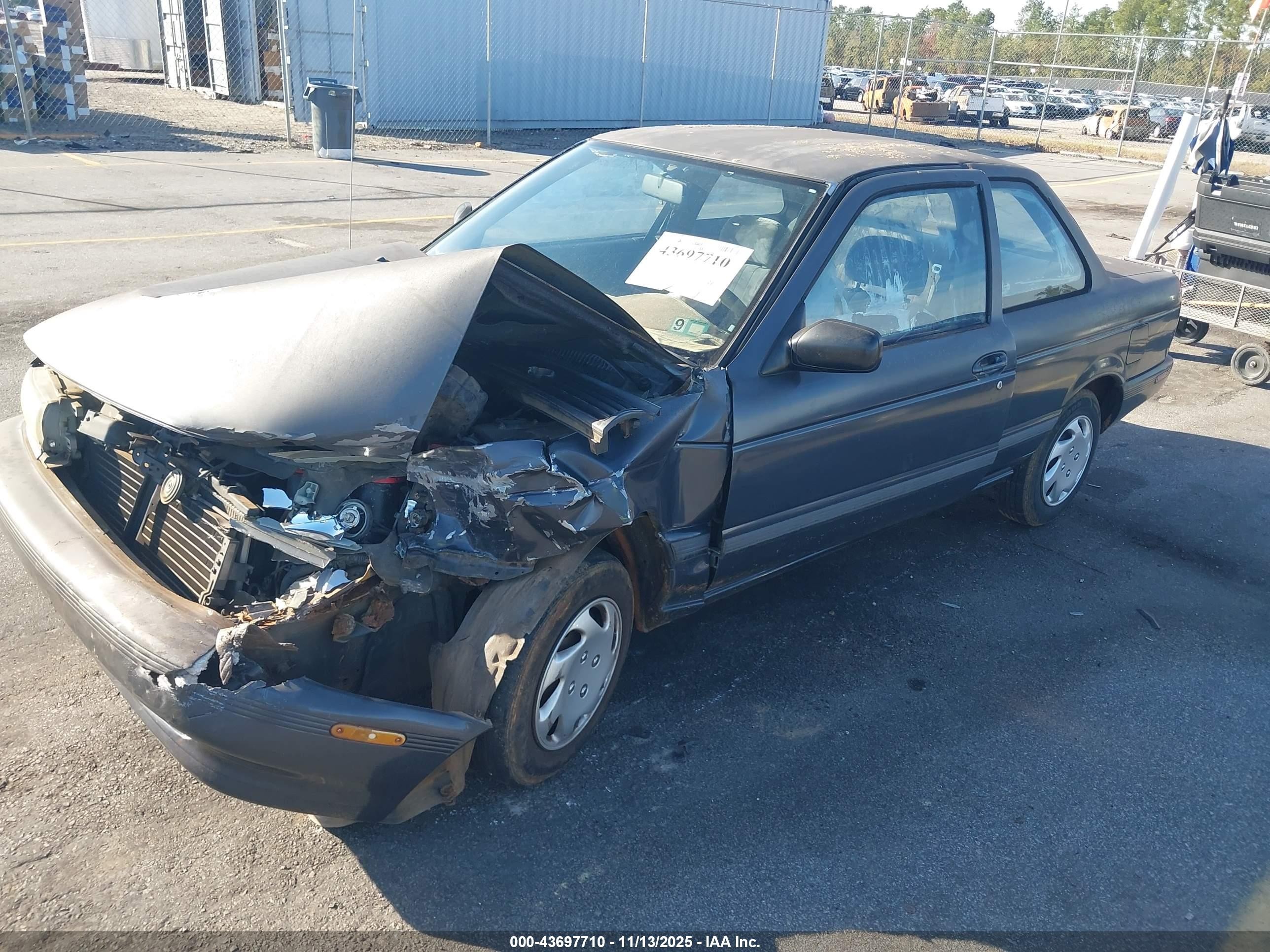 1993 Nissan Sentra E/xe/se Серый vin: 1N4EB32H5PC814471