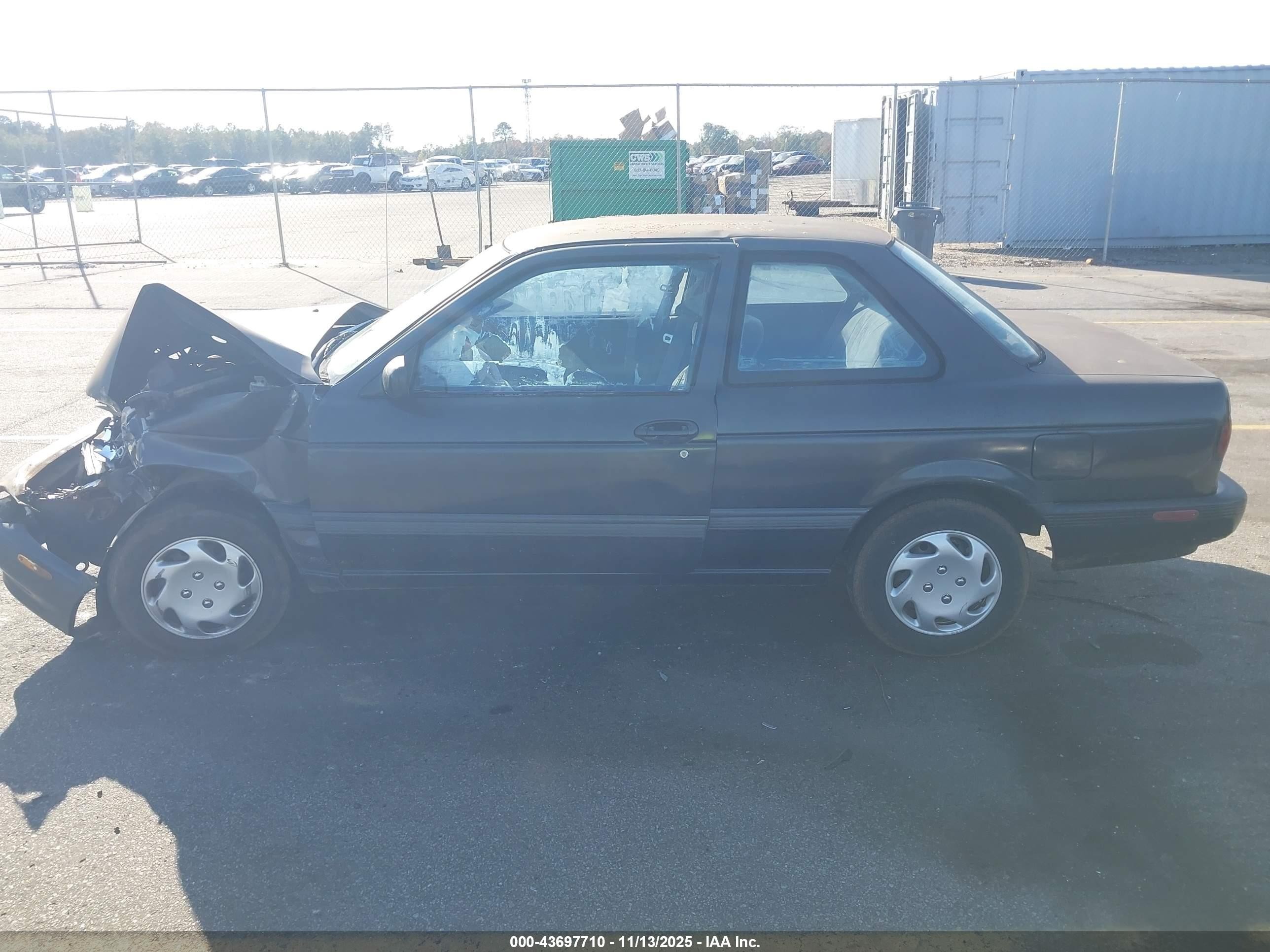 1993 Nissan Sentra E/xe/se Серый vin: 1N4EB32H5PC814471