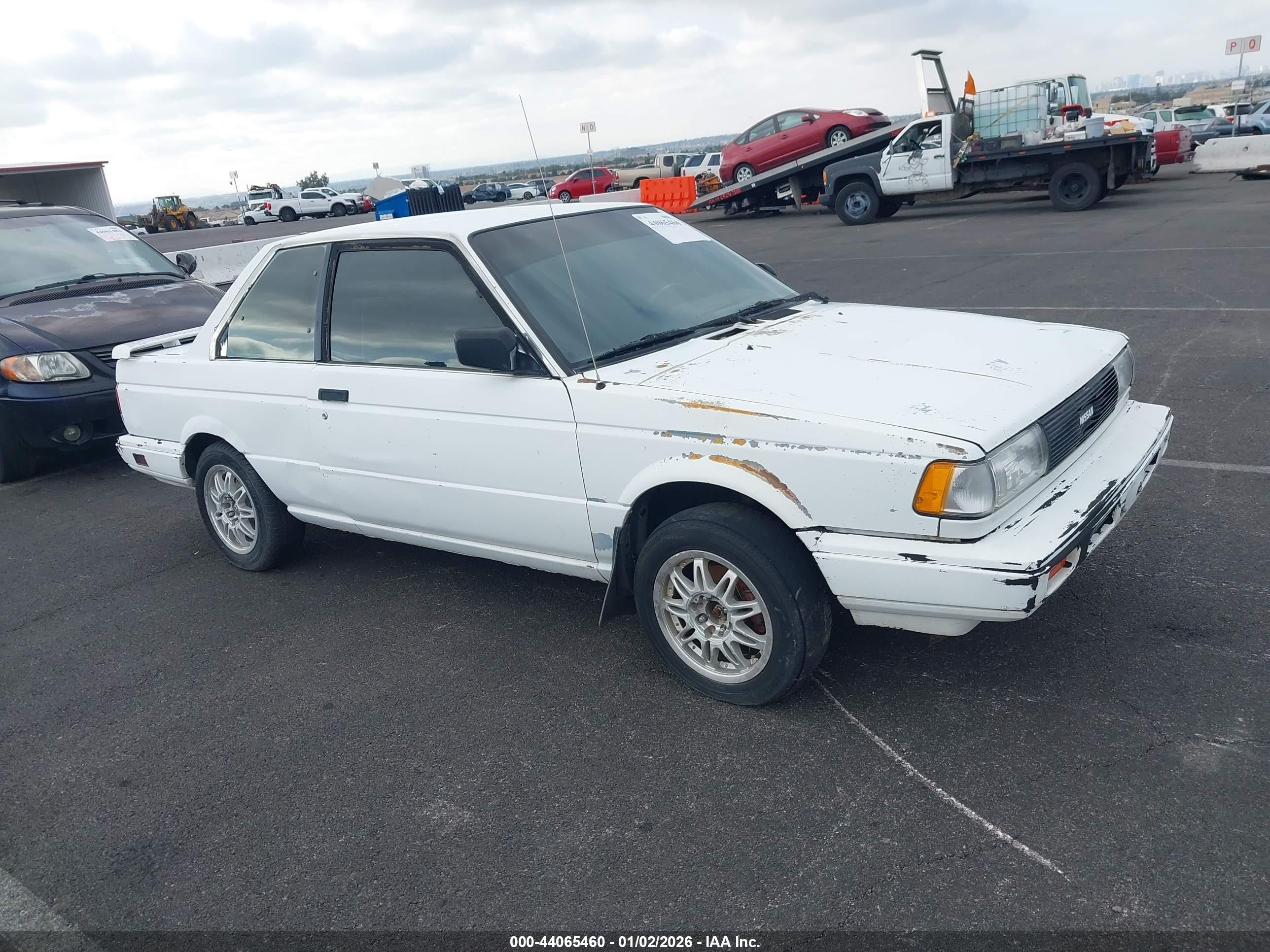 1990 Nissan Sentra   White vin: 1N4GB22B7LC791588